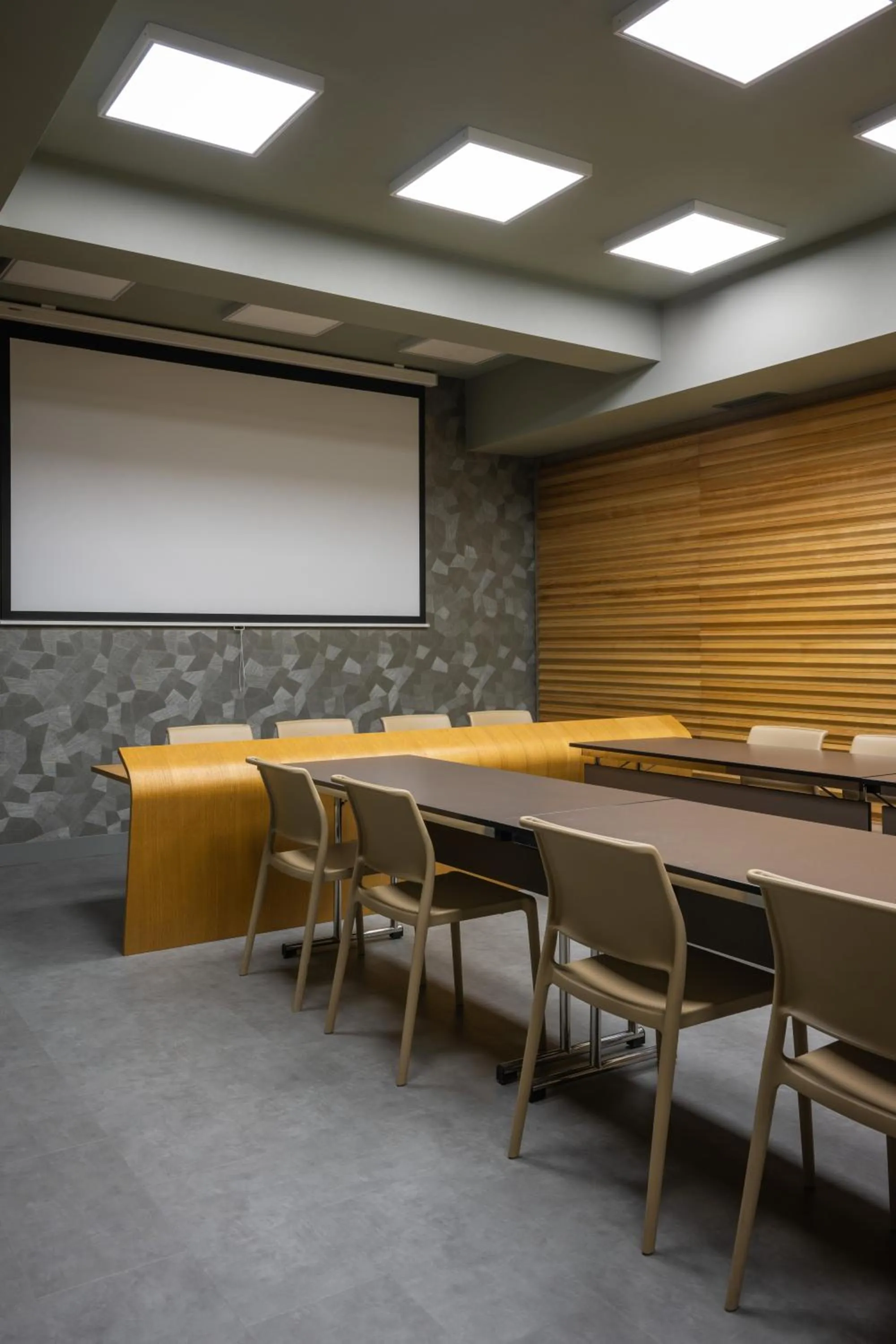 Meeting/conference room in Mimi Hotel Chisinau Jolly Alon
