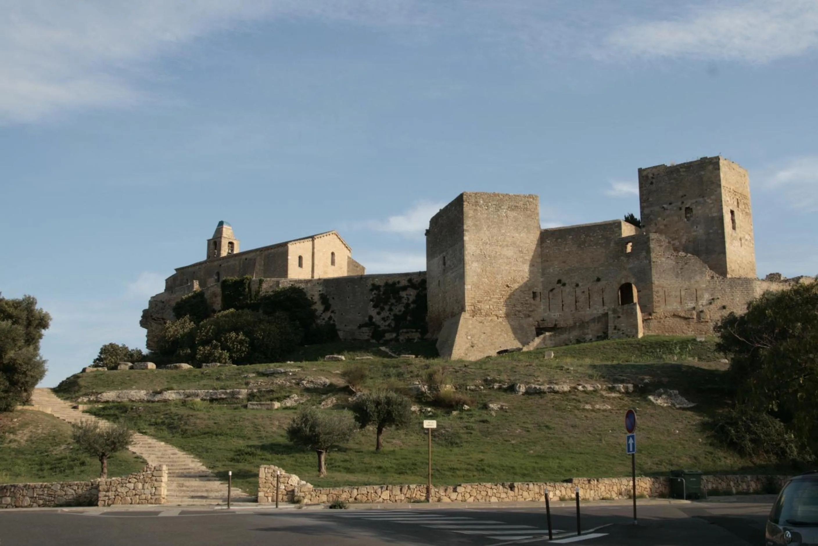 Nearby landmark in The Originals City, Hôtel Azur, Fos-sur-Mer