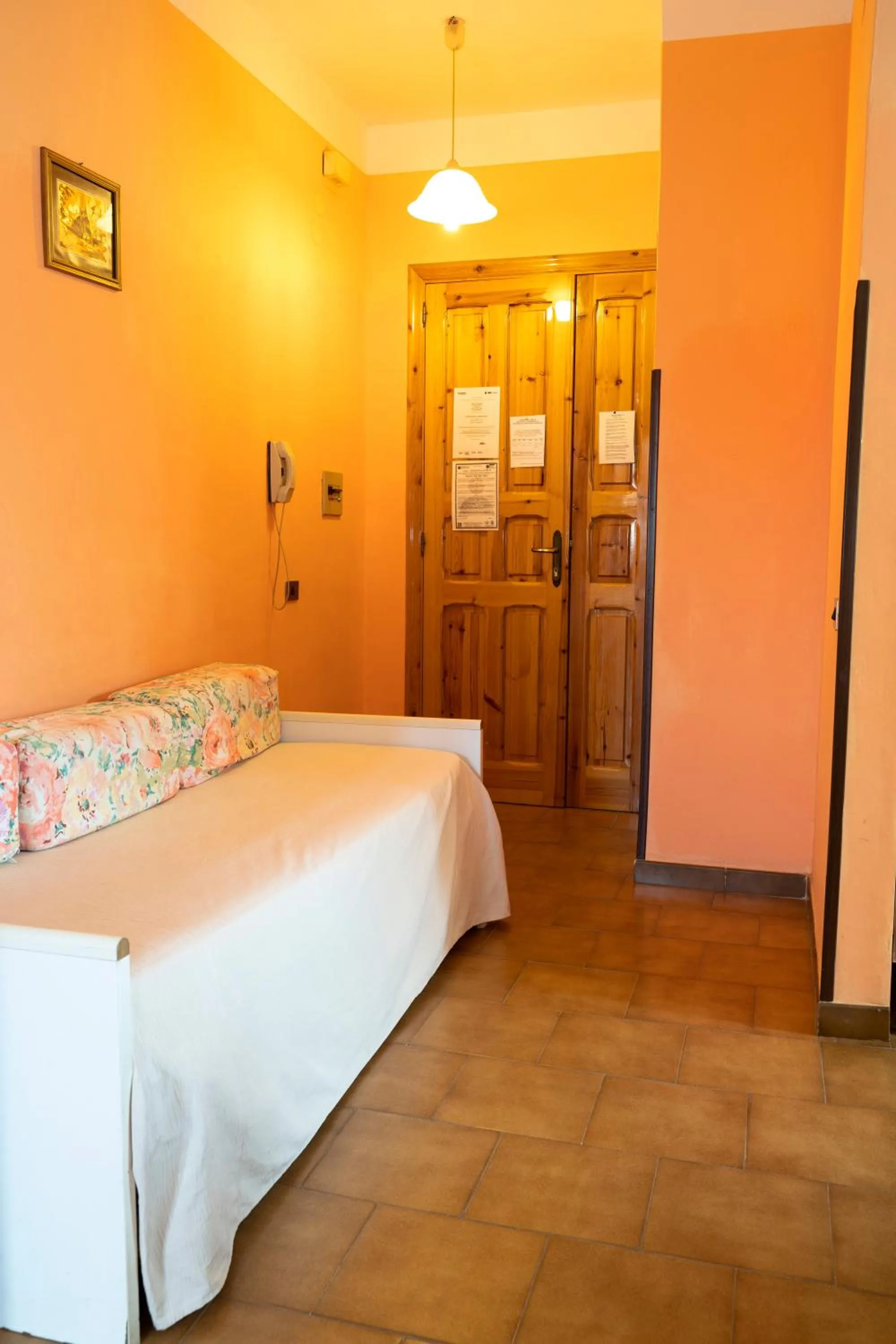 Bed in Jolly Residence