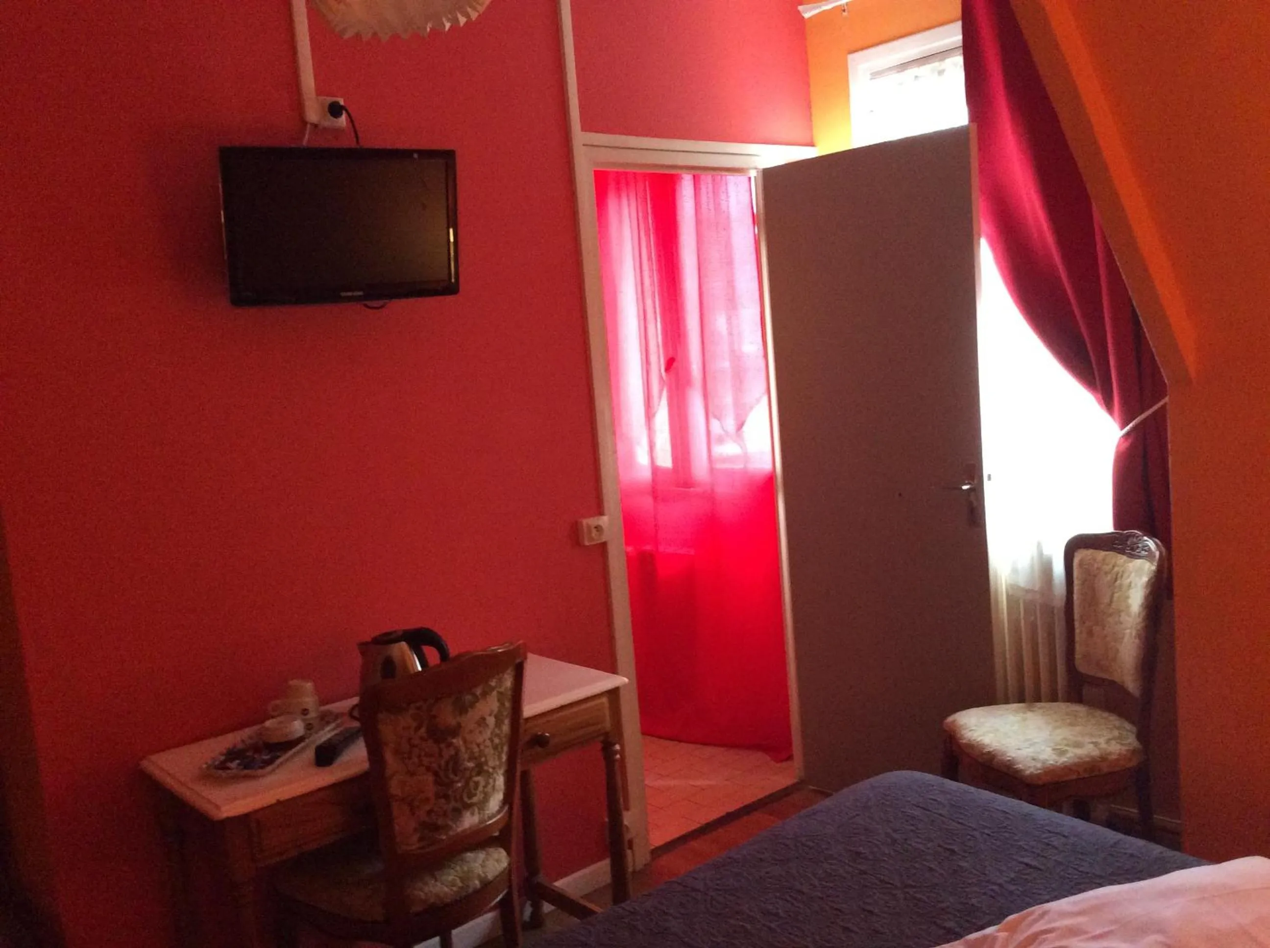 Bed in Hotel du Cygne