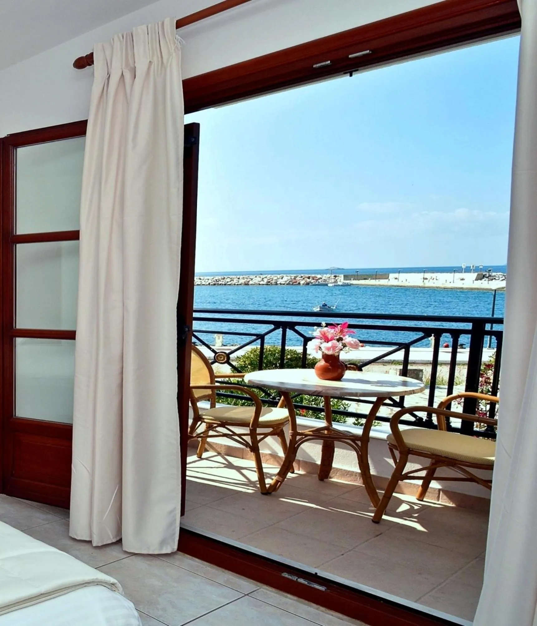 Balcony/Terrace, Bed in Anna Maria - Vanessa Apartments