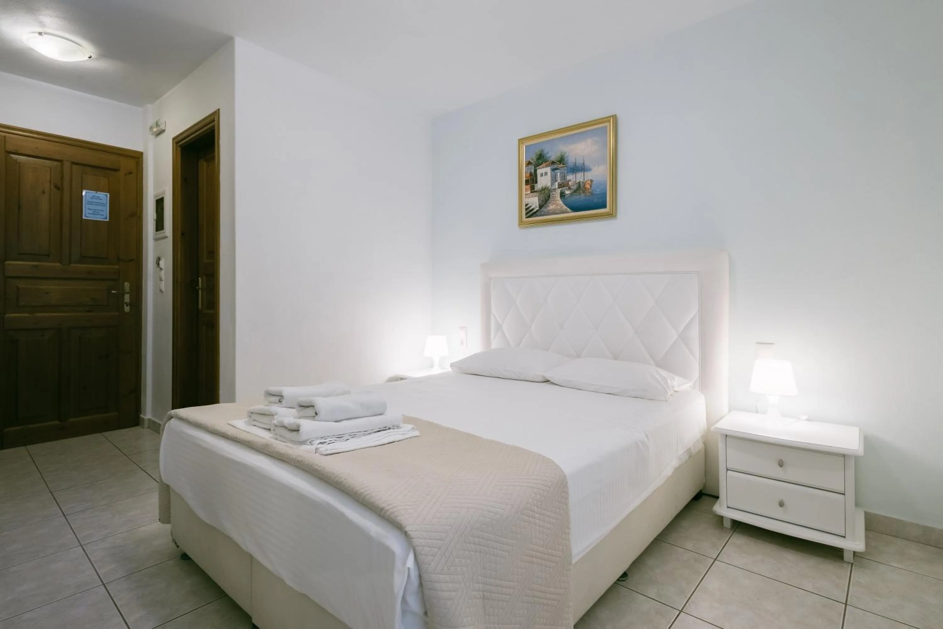 Property building, Bed in Anna Maria - Vanessa Apartments