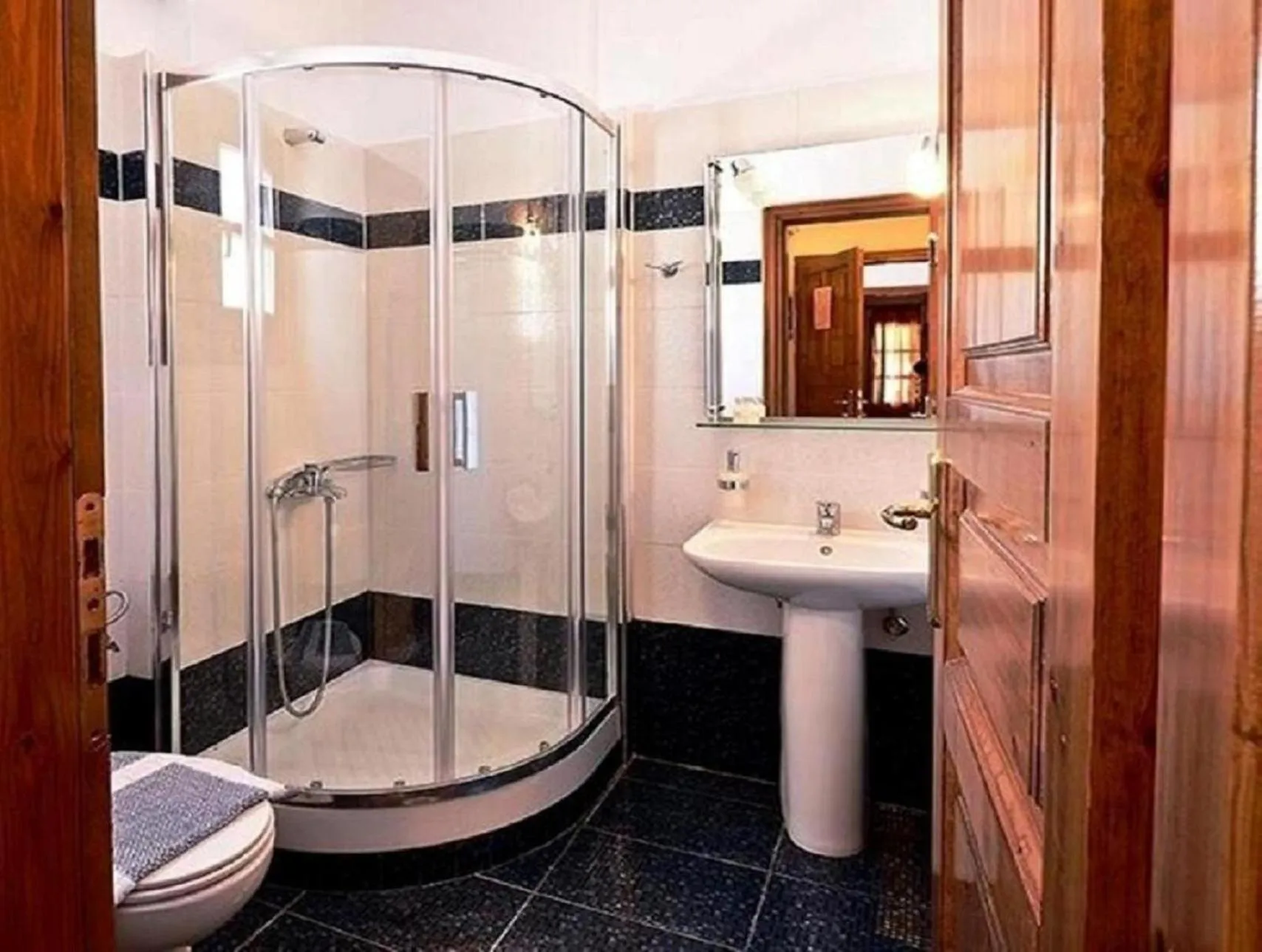 Property building in Anna Maria - Vanessa Apartments