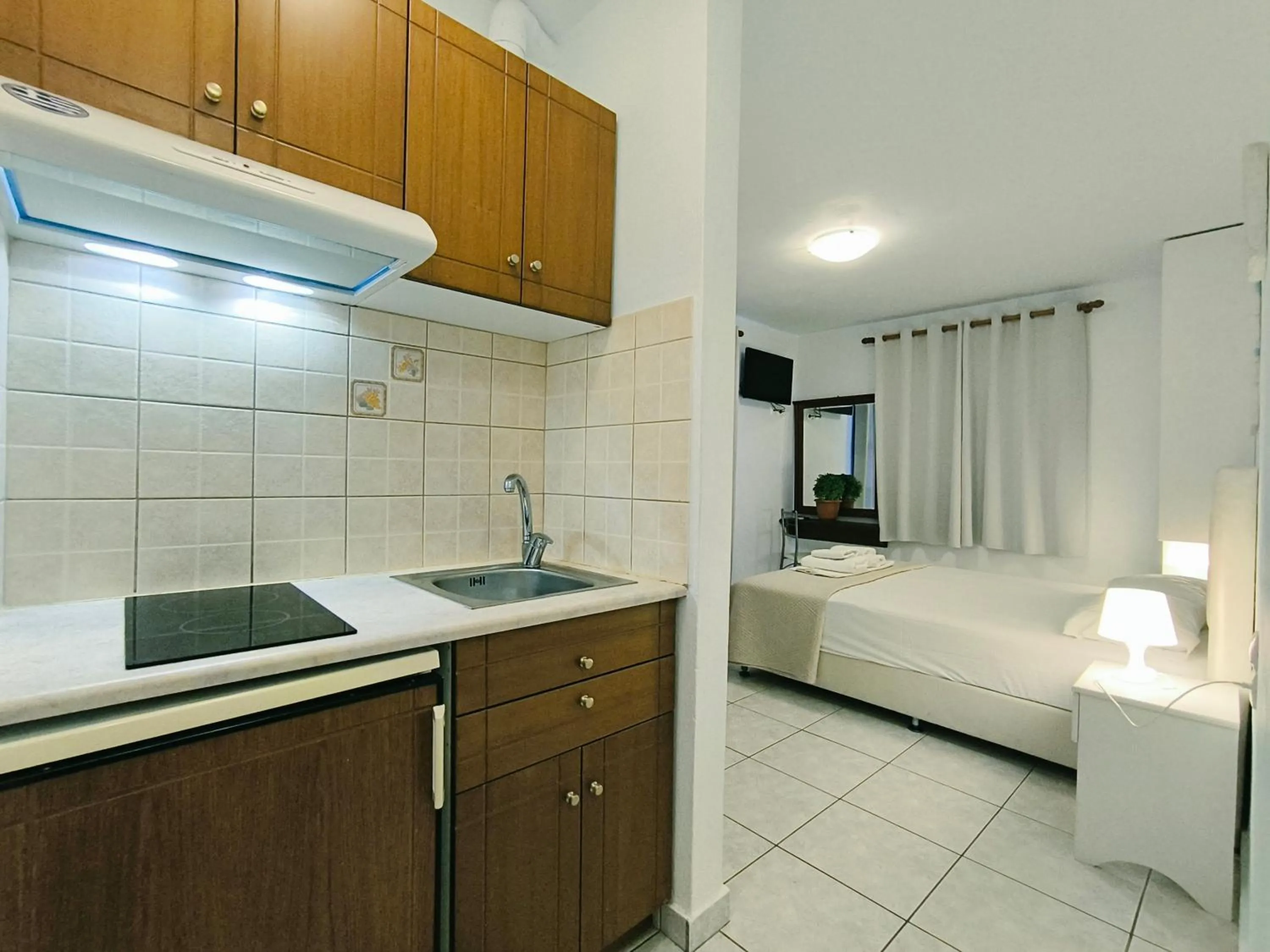 Property building, Bed in Anna Maria - Vanessa Apartments