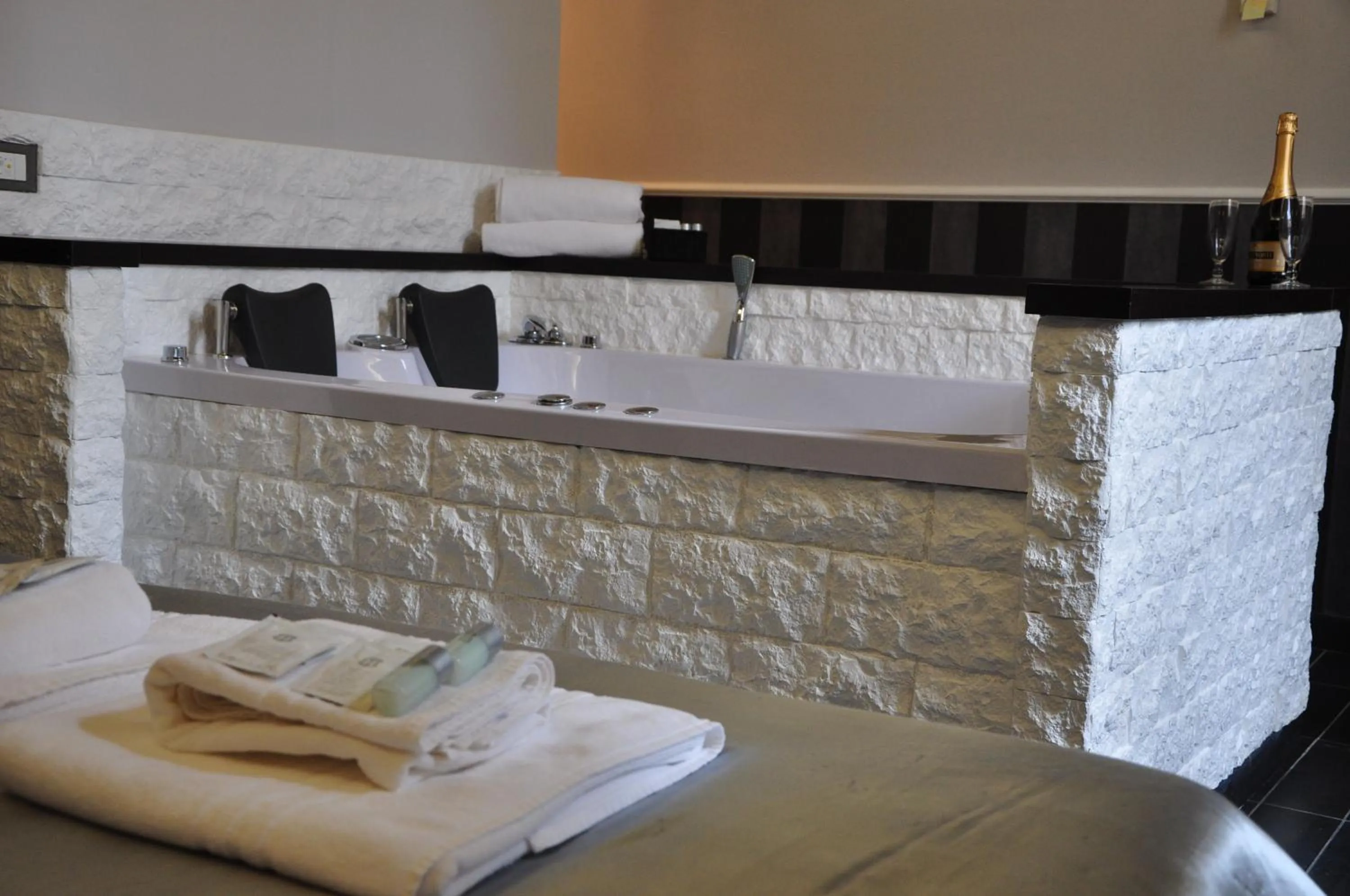 Photo of the whole room in Navona Nice Room