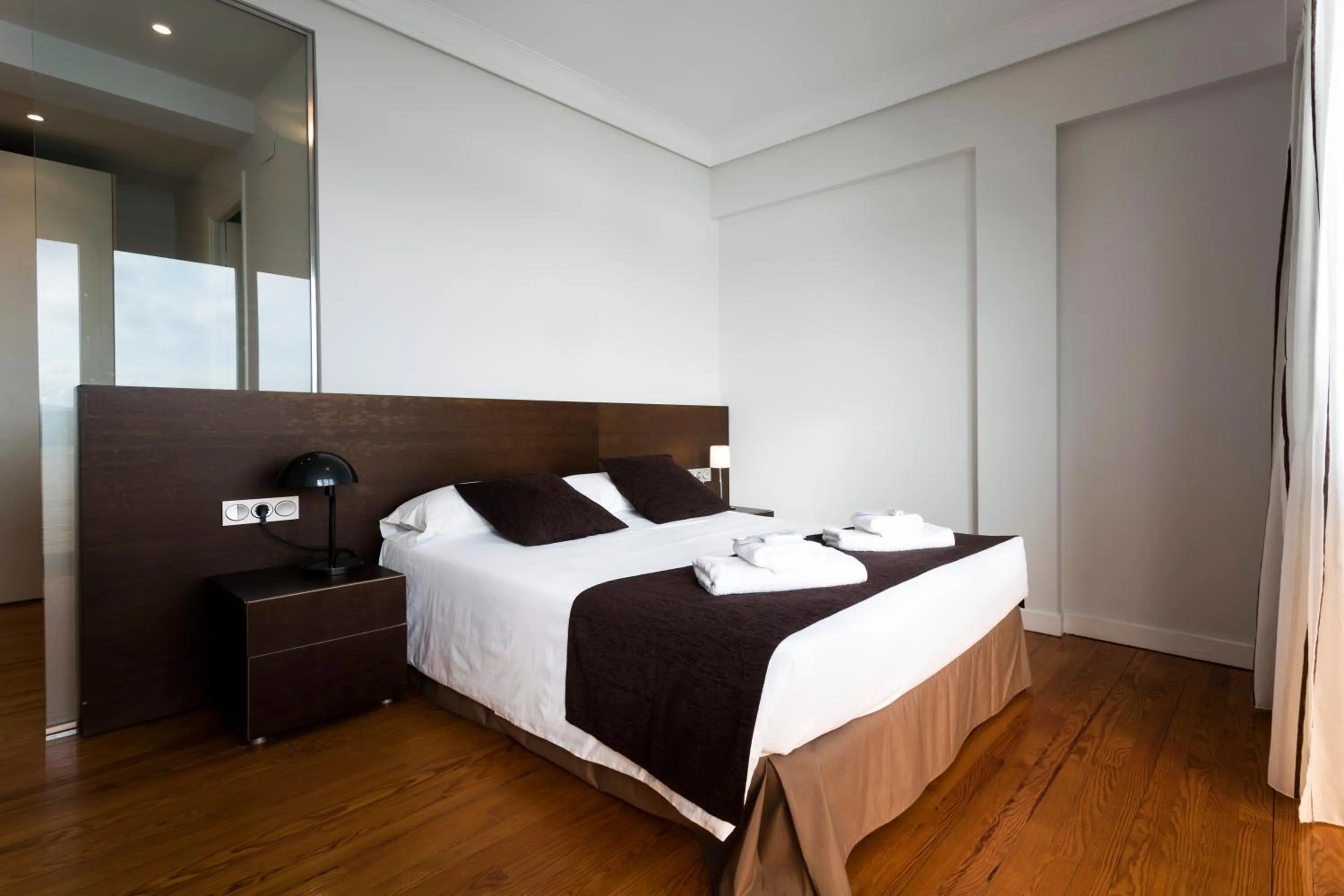Bathroom, Bed in Hondarribia by Basquelidays