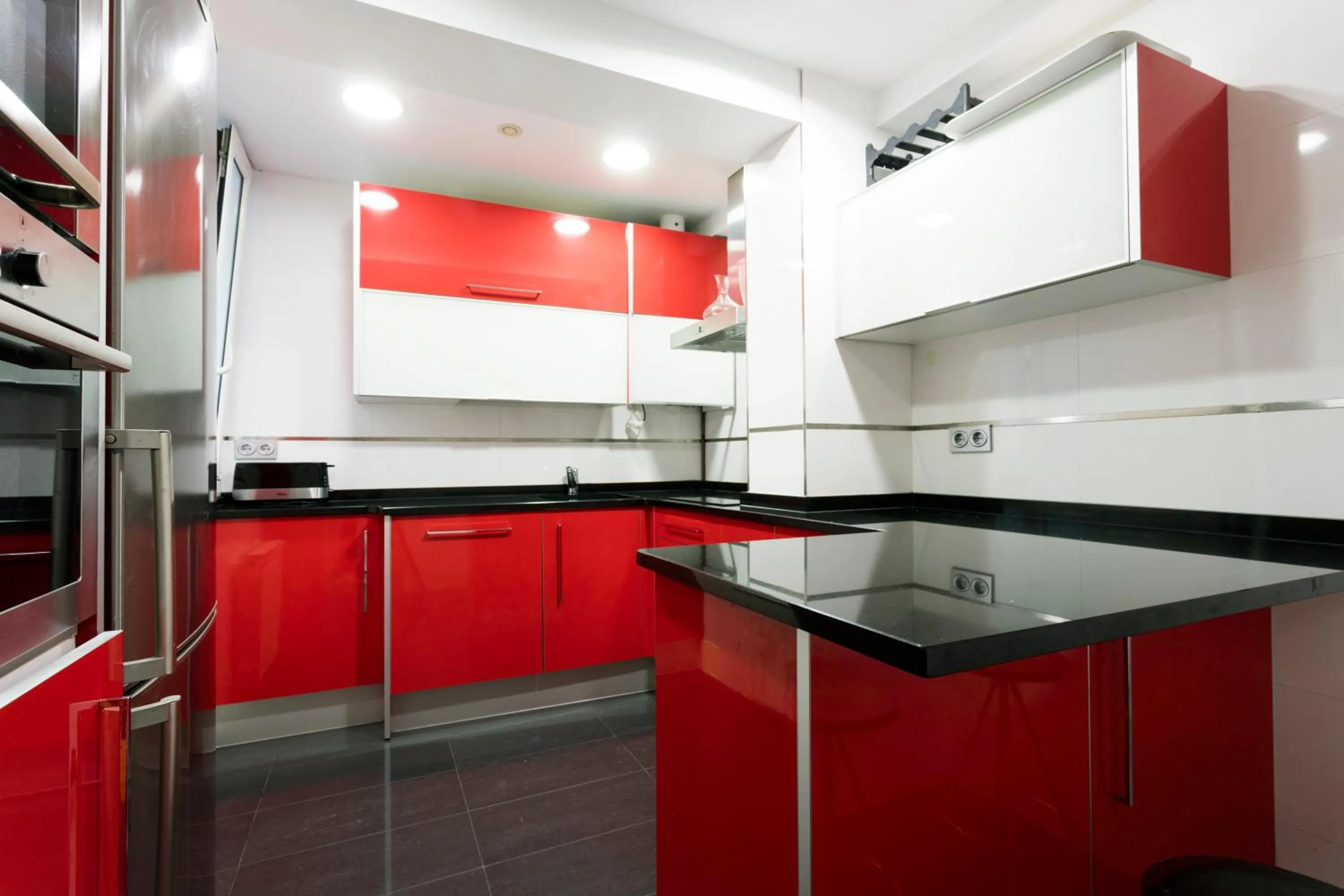 kitchen in Hondarribia by Basquelidays