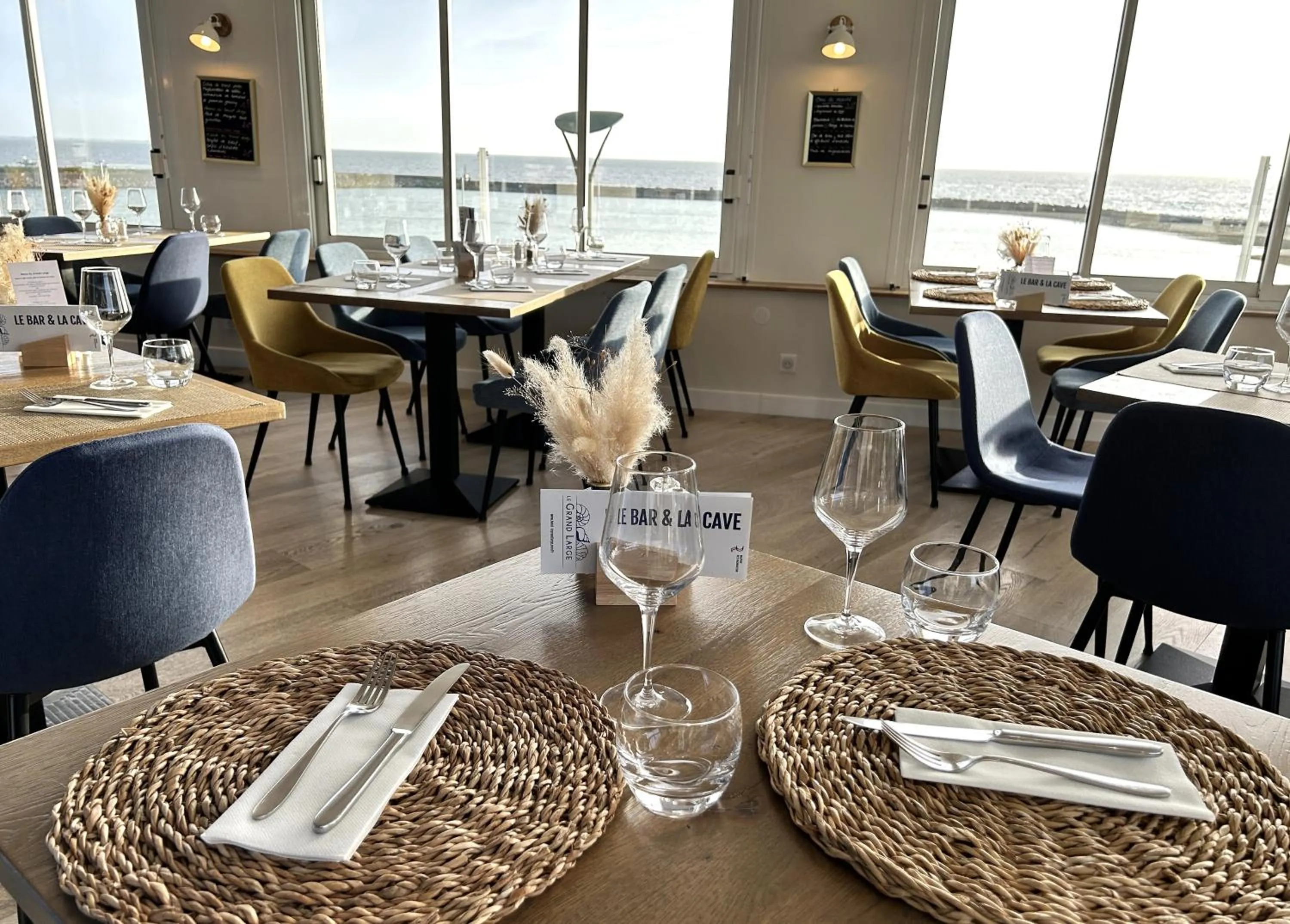 Restaurant/places to eat in Hôtel de charme & SPA Le Grand Large