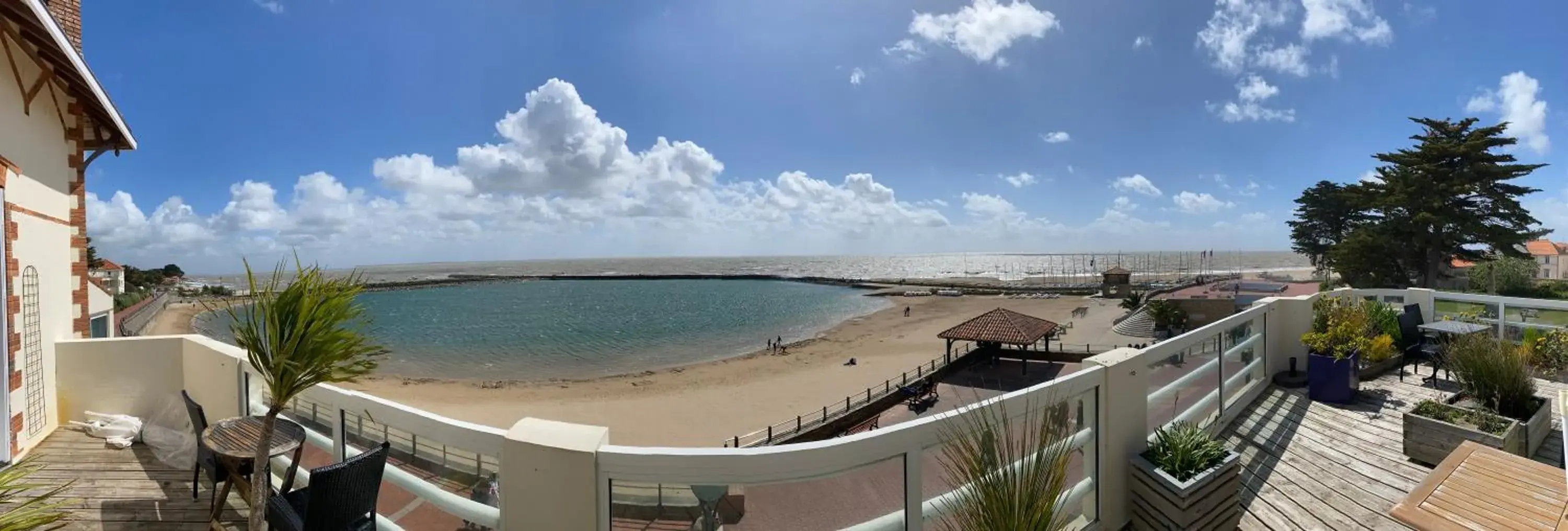 Sea view in Hôtel de charme & SPA Le Grand Large Sea view in Hôtel de charme & SPA Le Grand Large