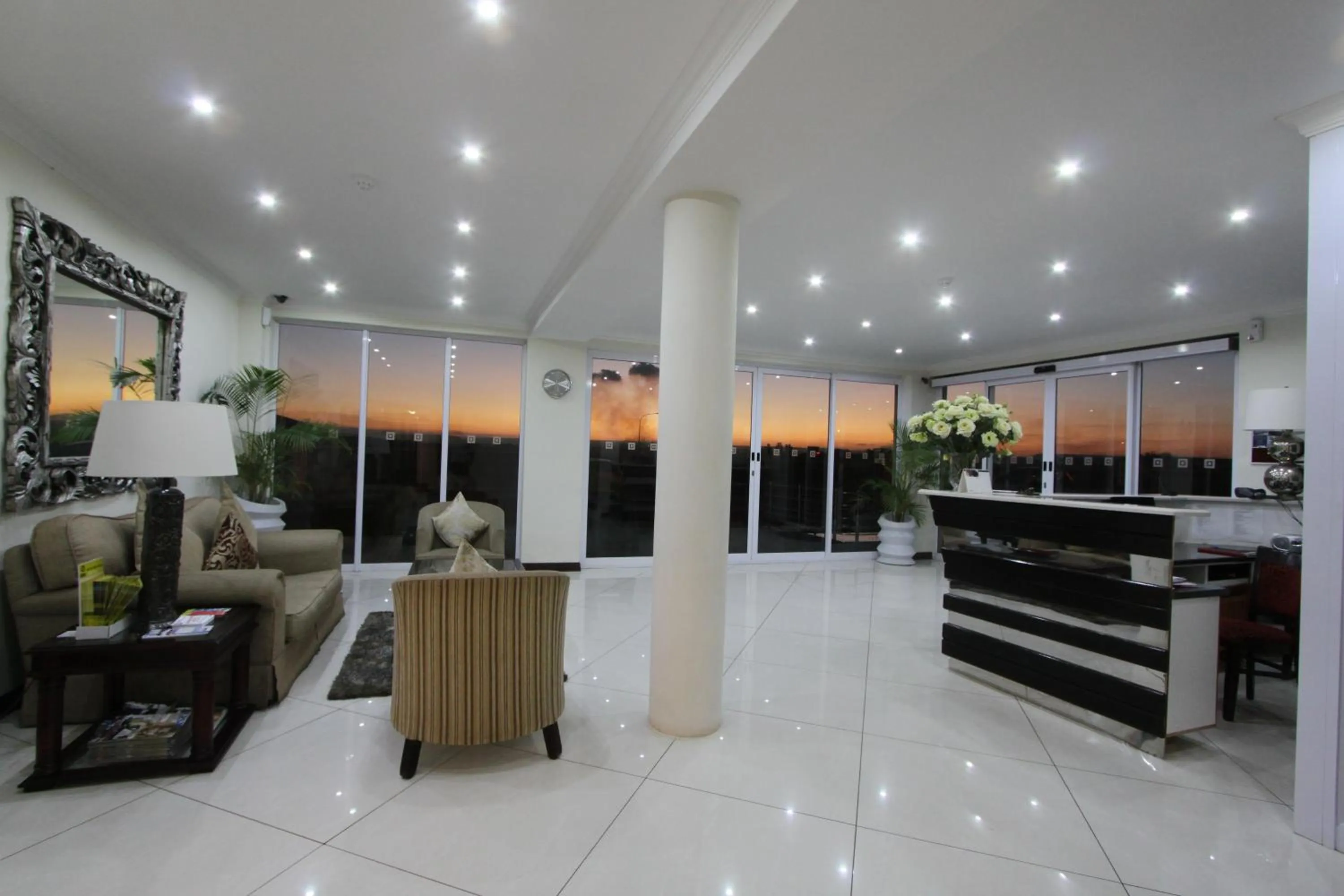 Lobby or reception in Regal Inn Ballito