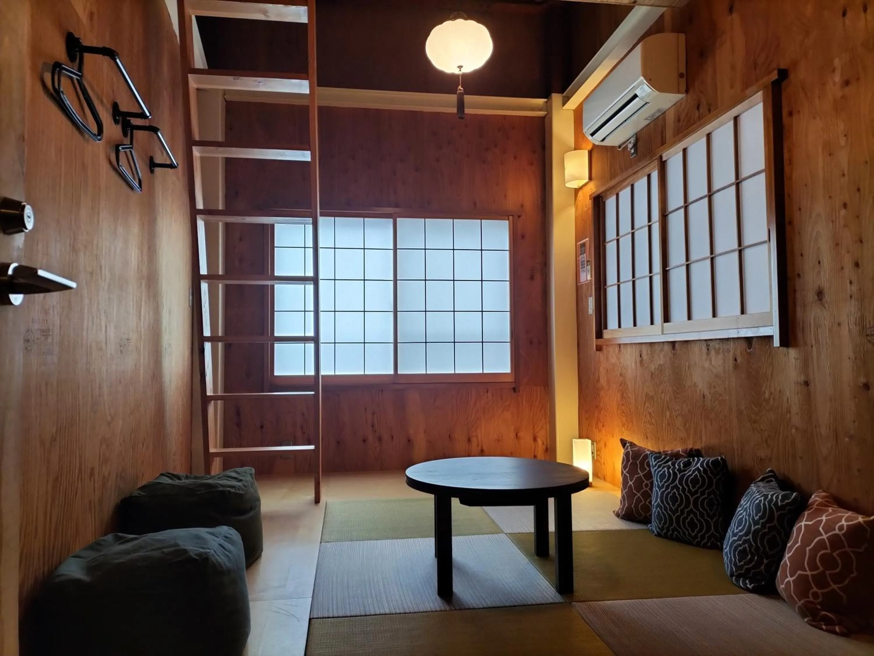 Bedroom in Vacation"Ninja"house Secretbase near Asakusa