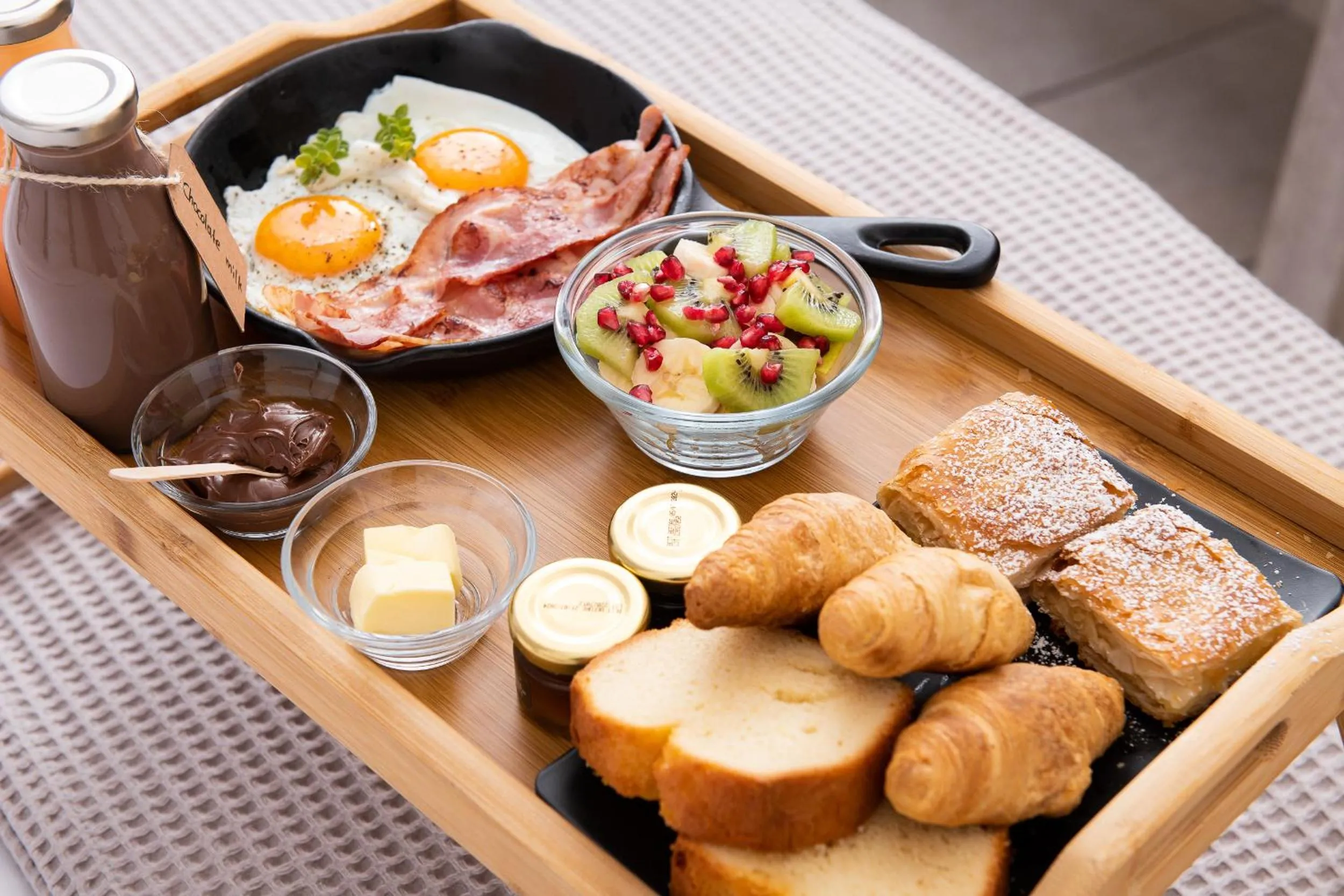 Breakfast in Afrodite Suites