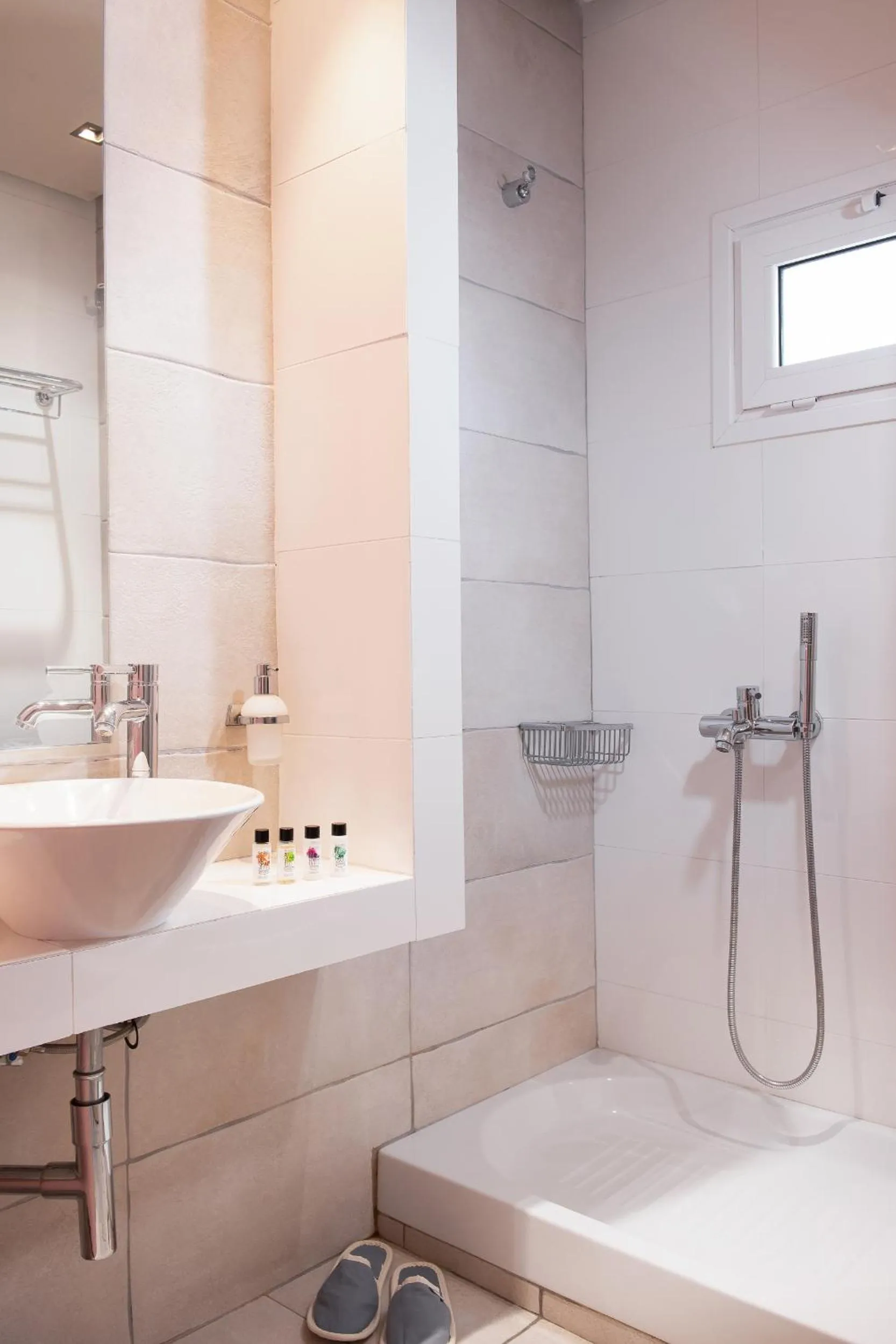 Bathroom in Afrodite Suites