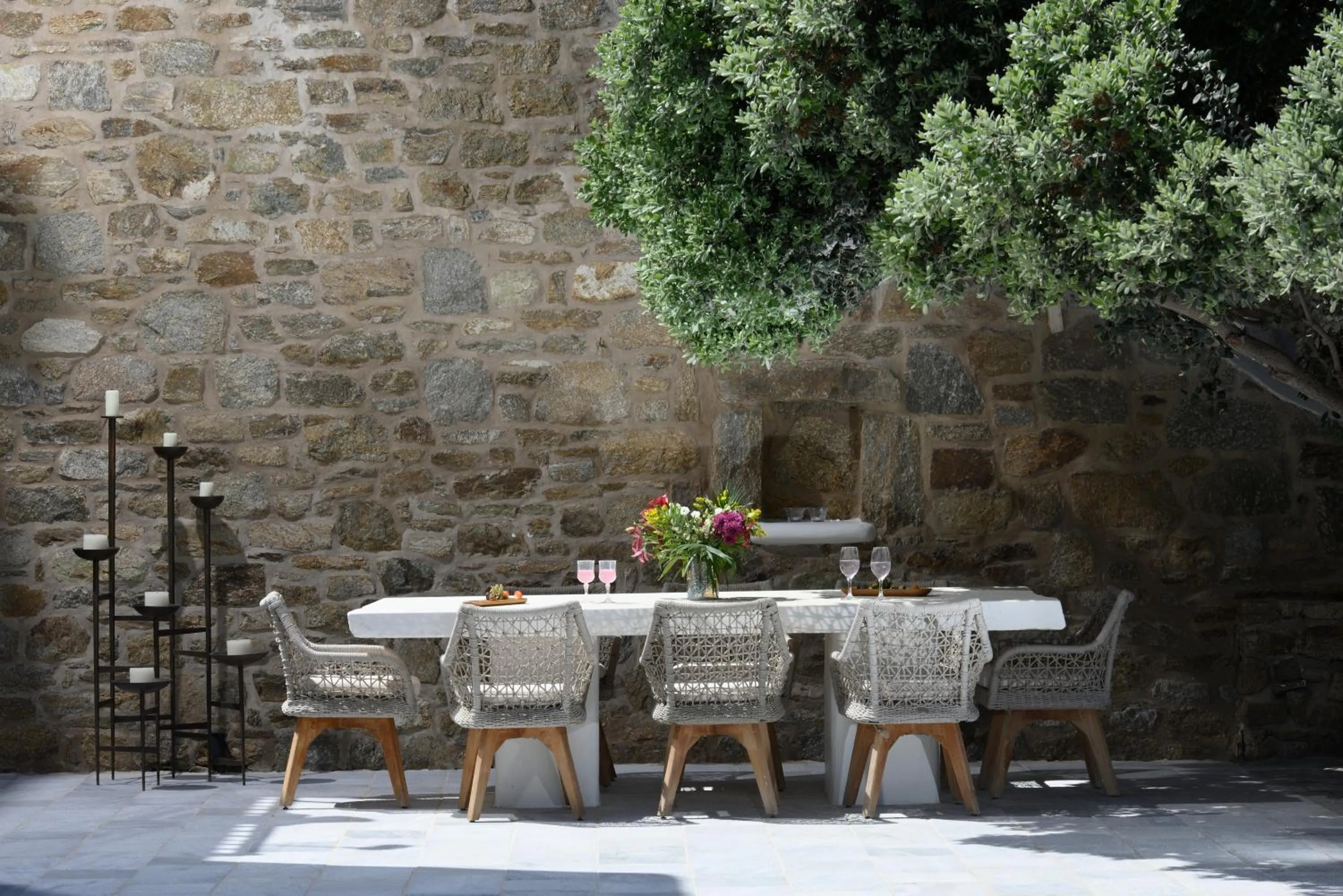 Patio in Mykonos Dream Villas