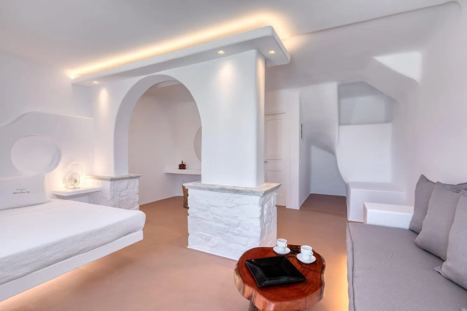 Bed in Mykonos Dream Villas