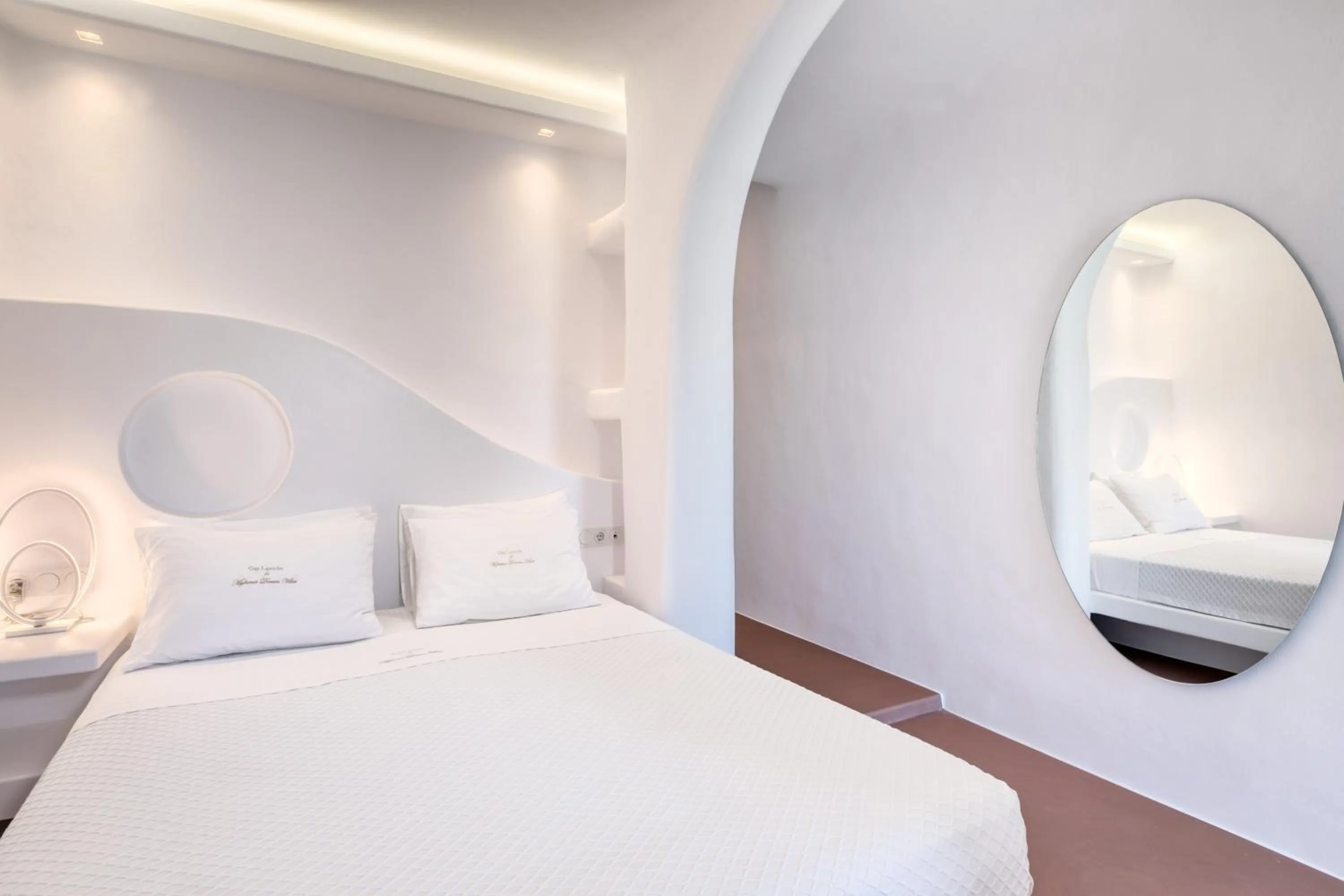 Bed in Mykonos Dream Villas