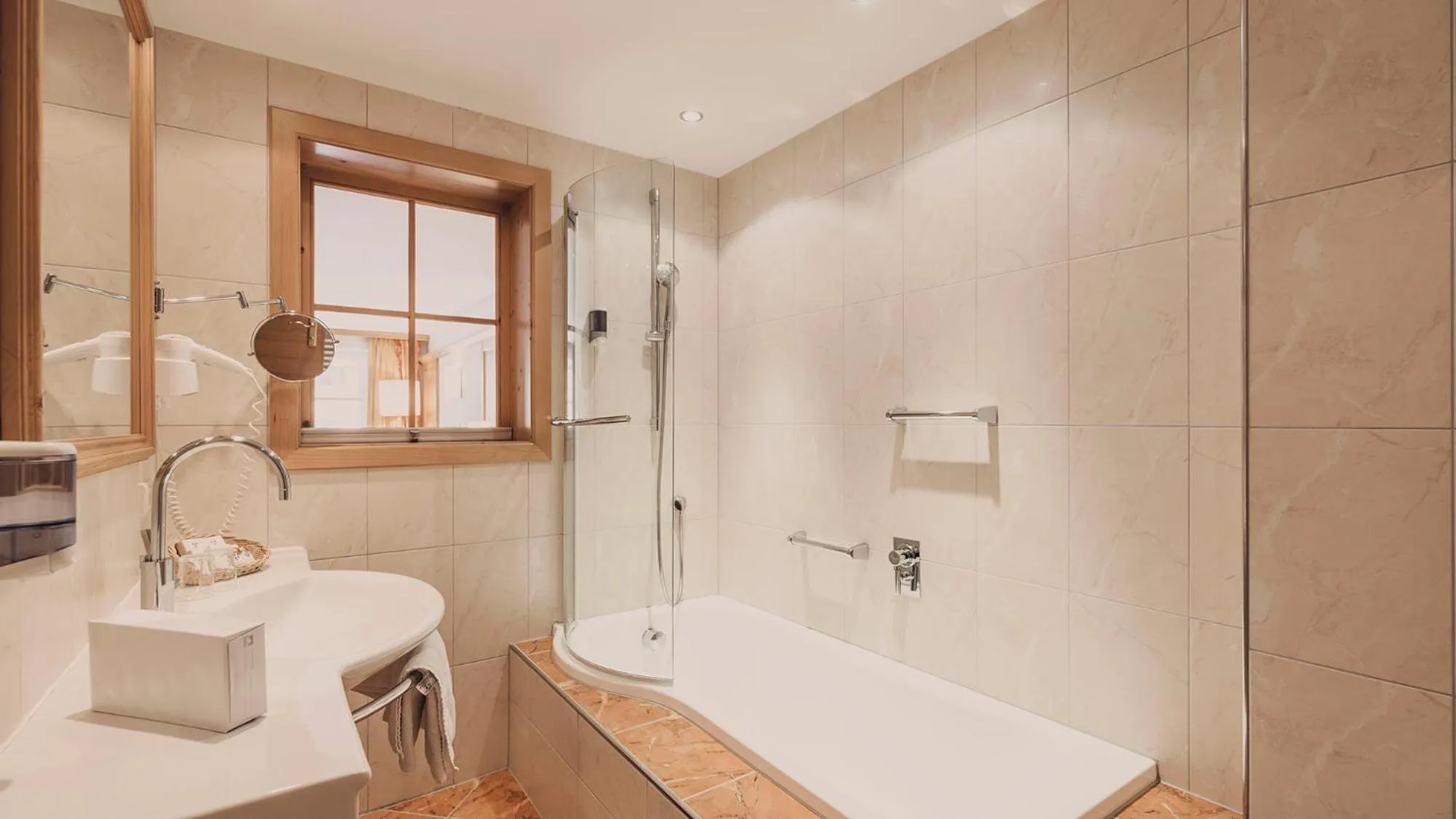 Bathroom in Hotel Auhof Kappl