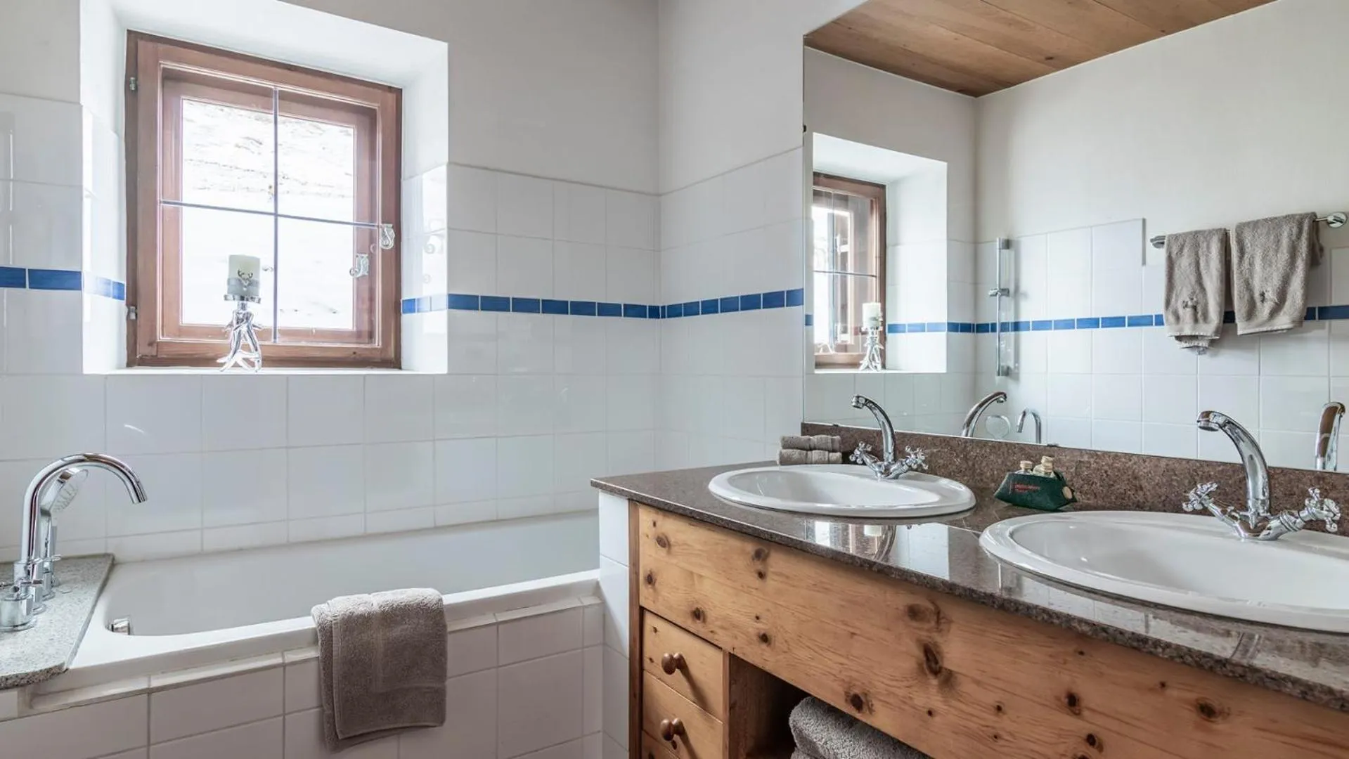 Bathroom in Hotel Jagdschloss Resort
