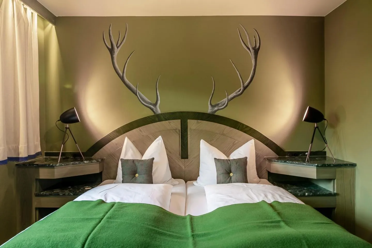 Bedroom, Bed in Hotel Jagdschloss Resort