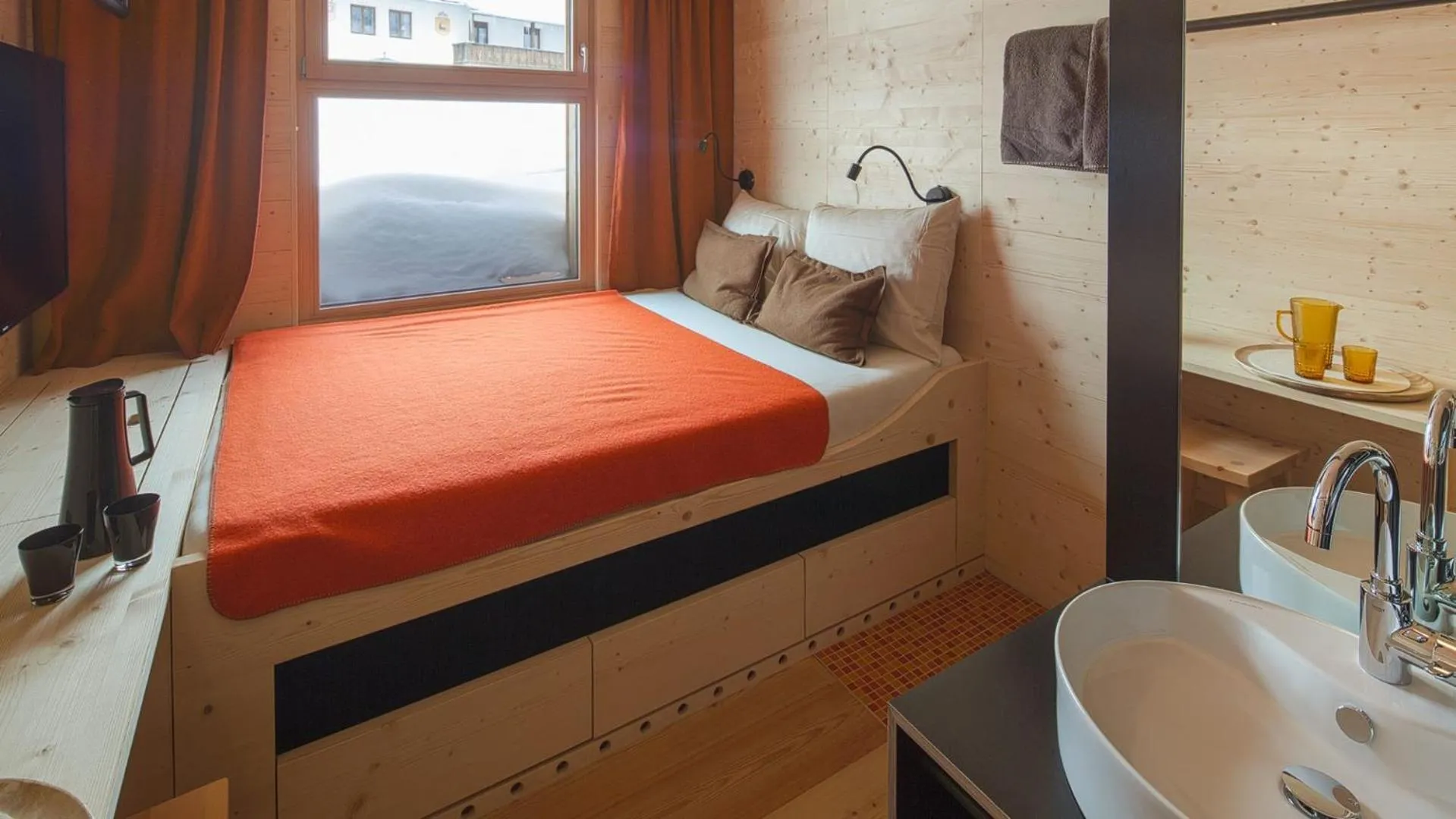 Bedroom, Bed in Hotel Jagdschloss Resort