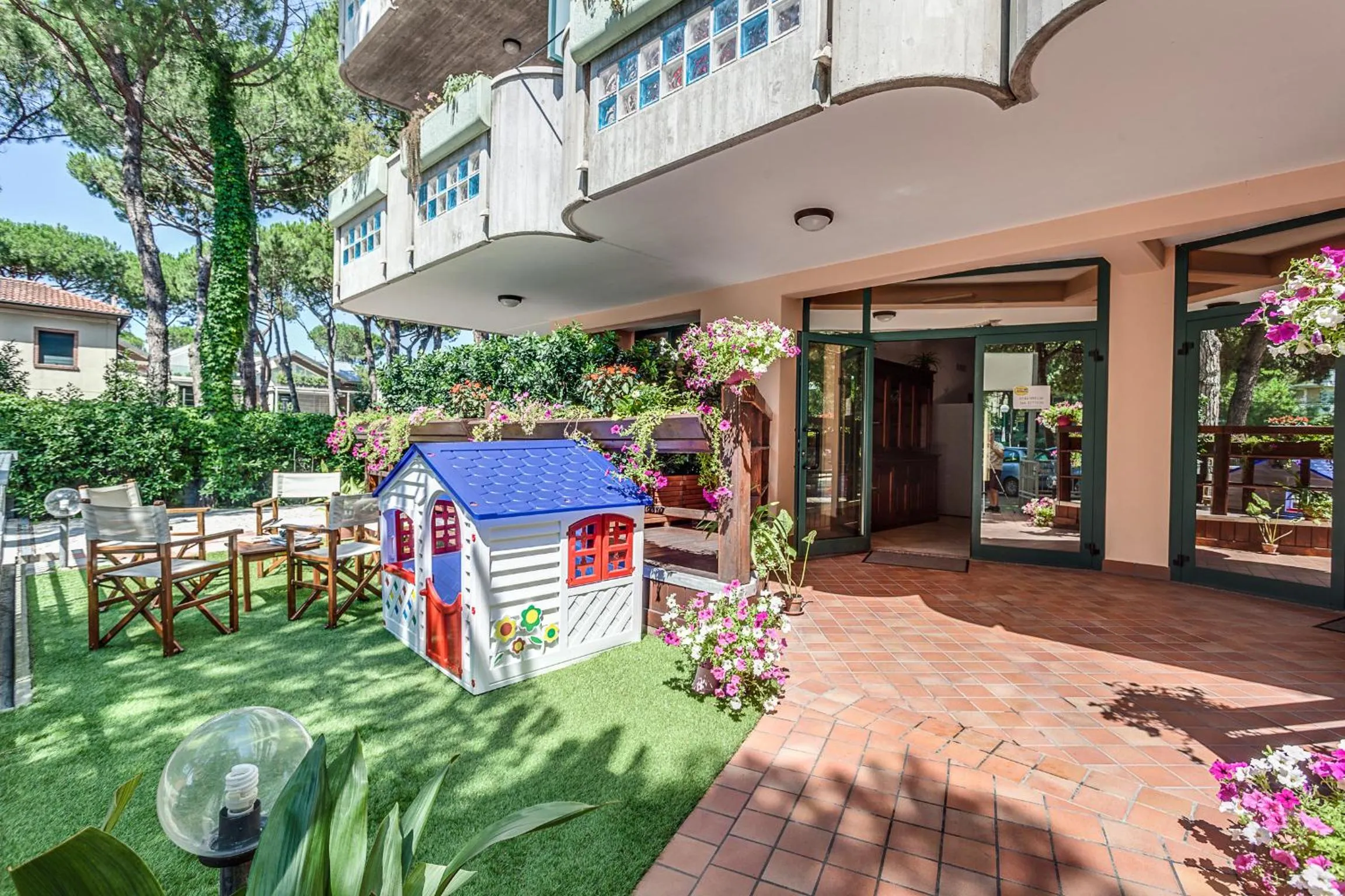 Facade/entrance in Hotel residence Jamaica