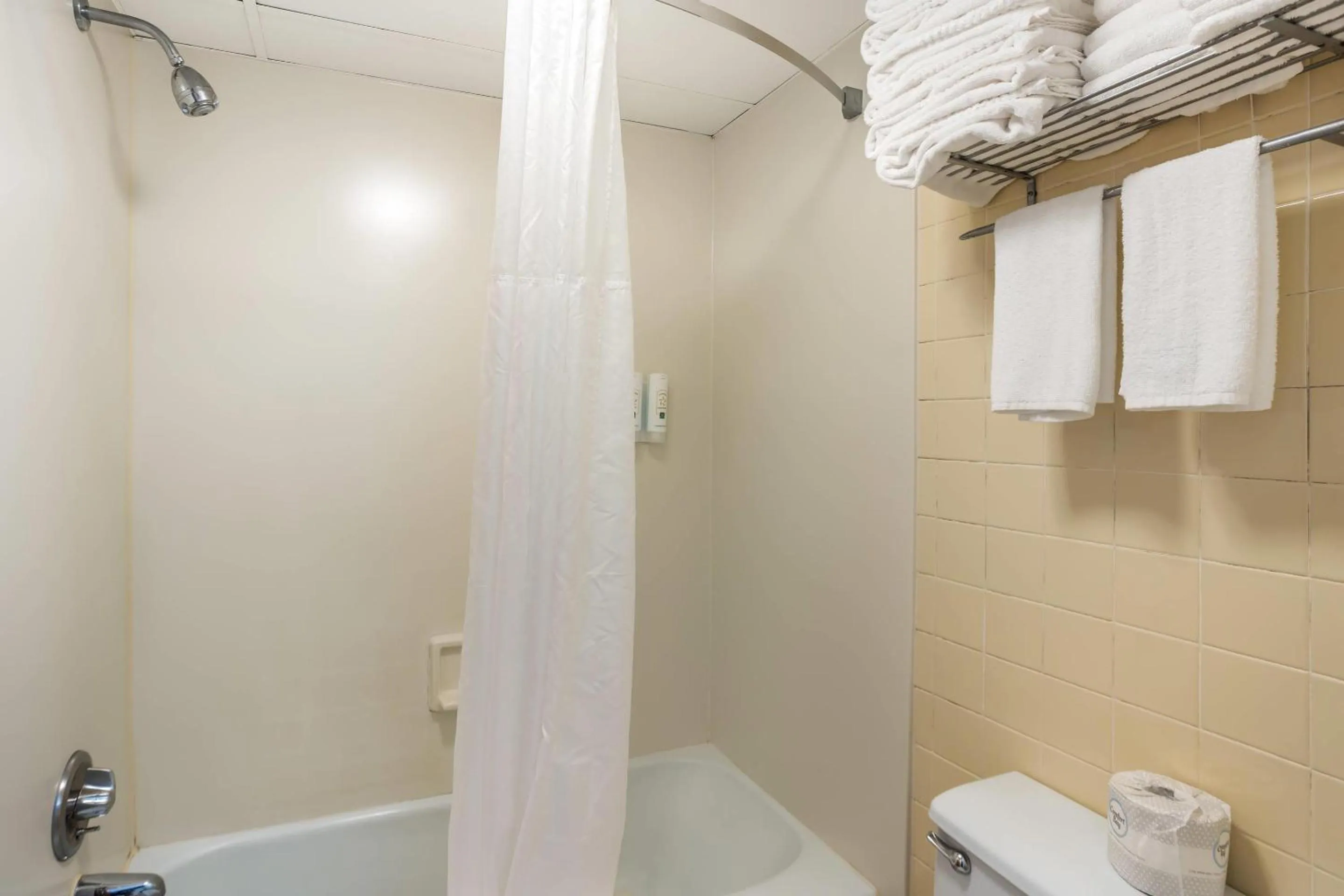 Bedroom in Quality Inn Gettysburg Battlefield