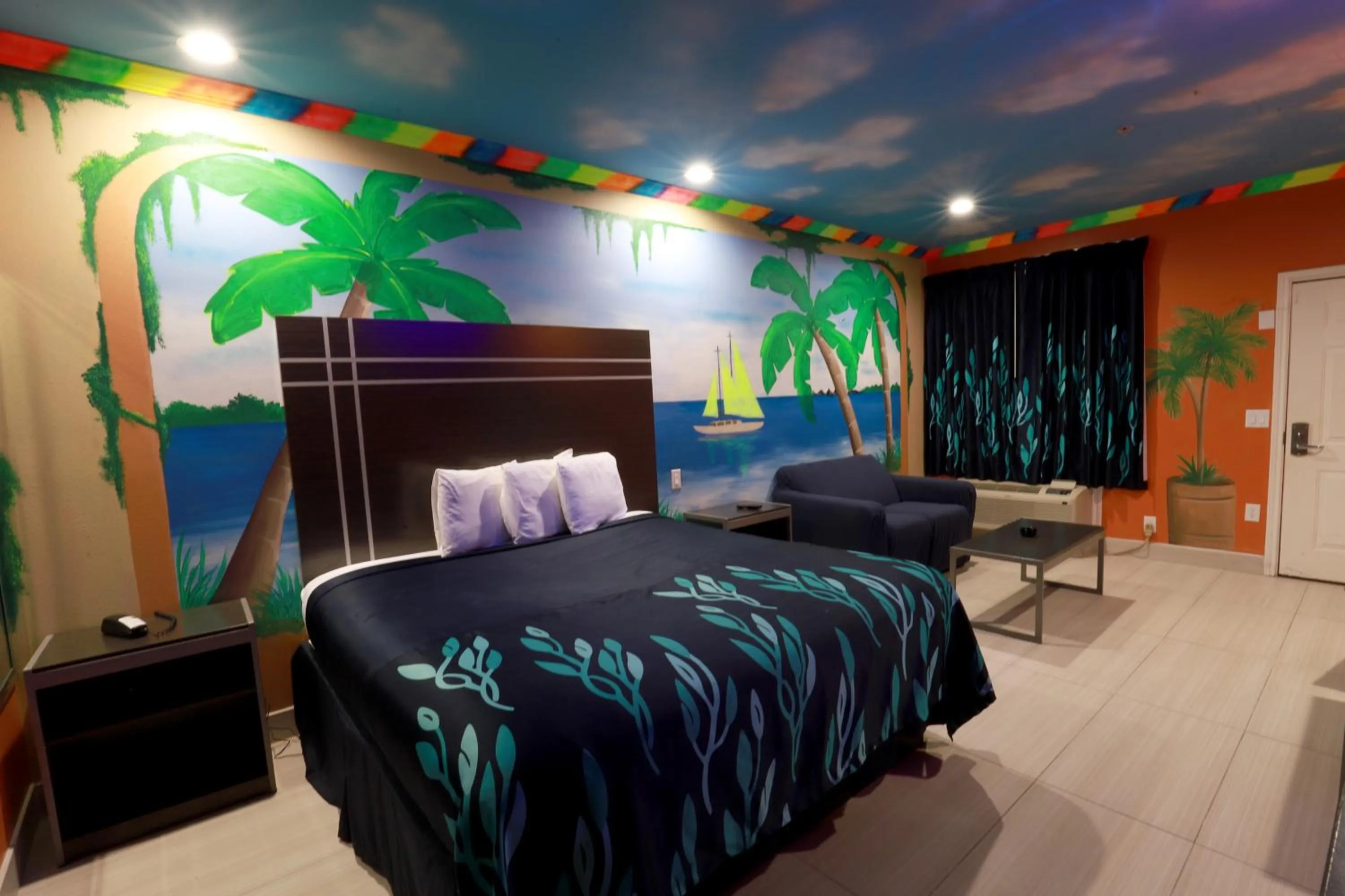 Photo of the whole room in Scottish Inn and Suites Houston-Jones Road