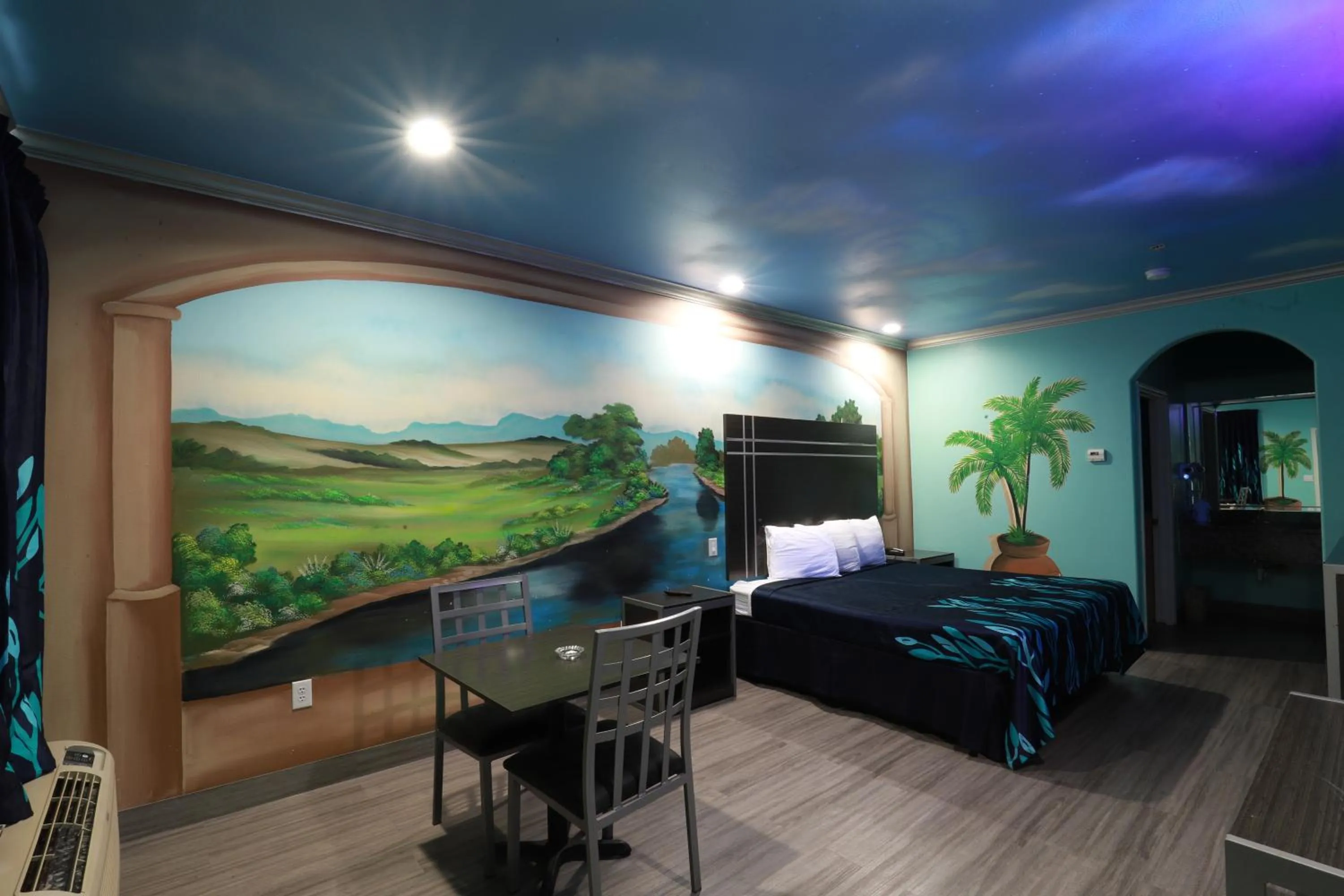 Photo of the whole room in Scottish Inn and Suites Houston-Jones Road