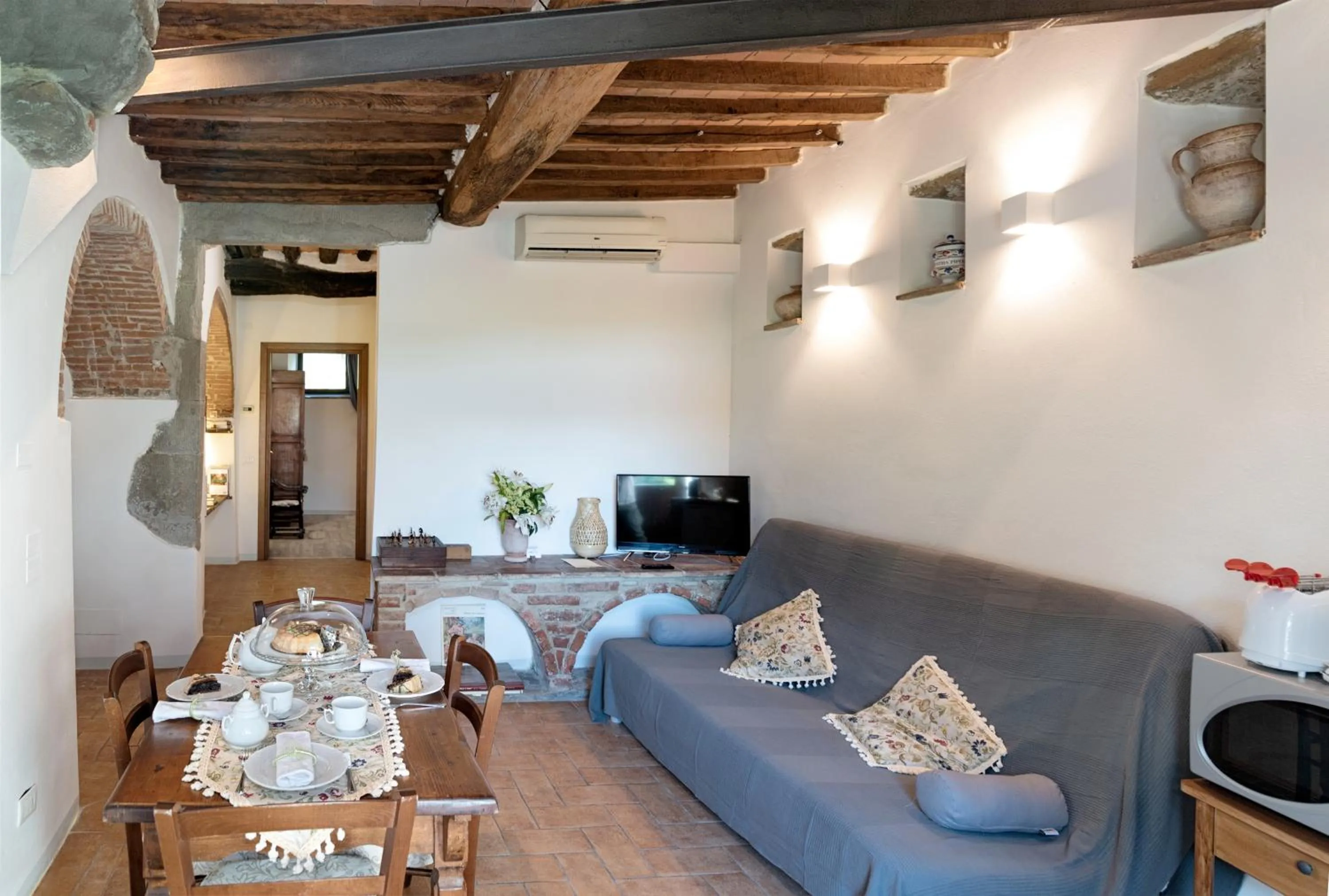 TV and multimedia in Monastero San Silvestro