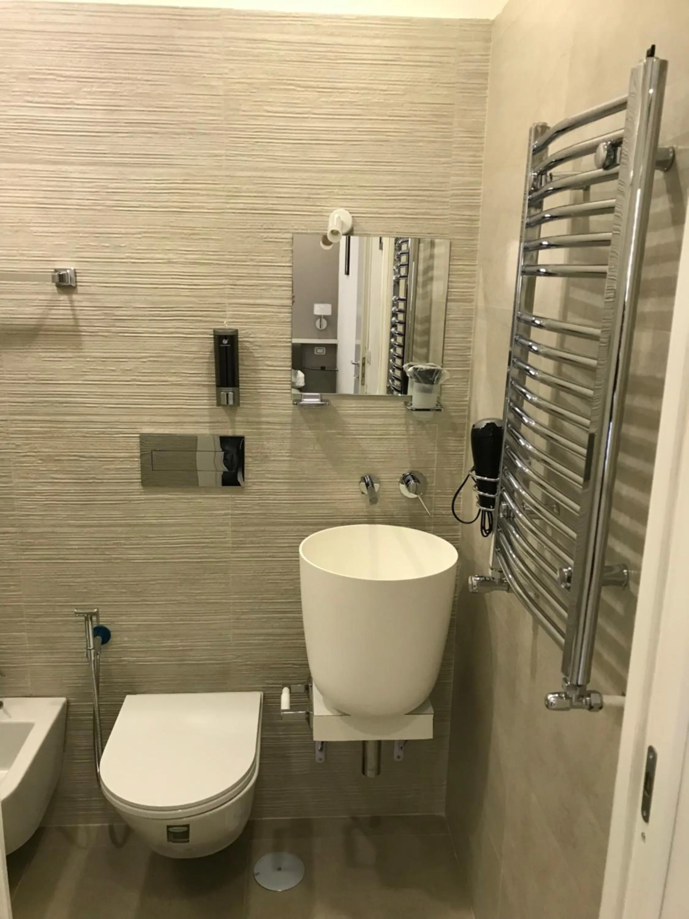 Bathroom in Terrazza Aragon Room and SPA