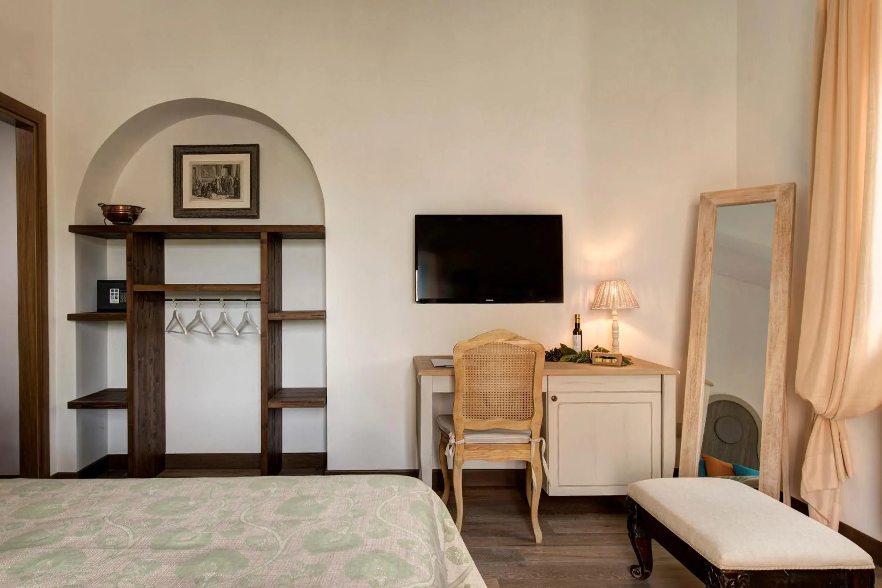 Double Room - single occupancy in Borgo Pallavicini Mori Double Room - single occupancy in Borgo Pallavicini Mori