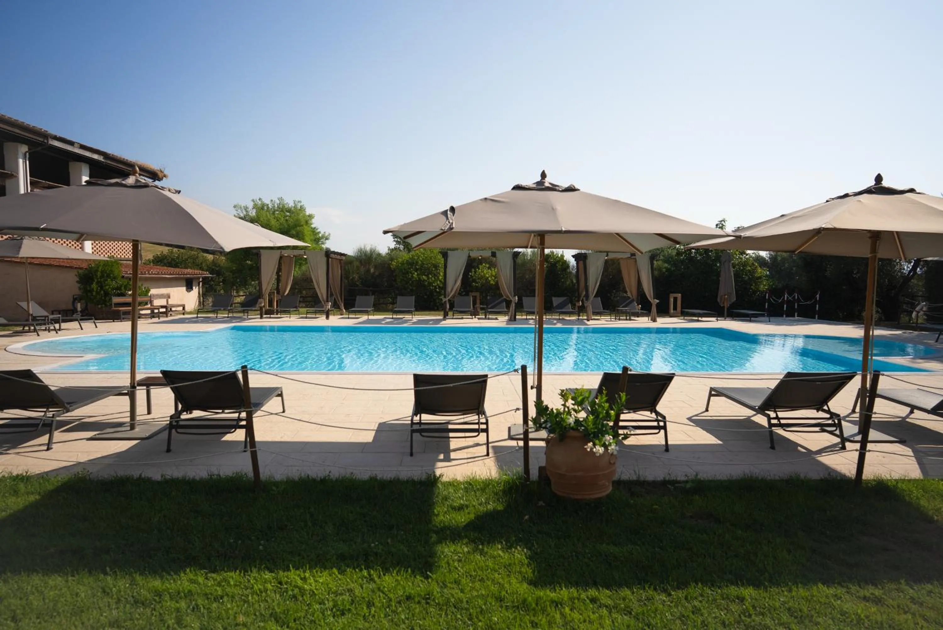 Swimming pool in Borgo Pallavicini Mori