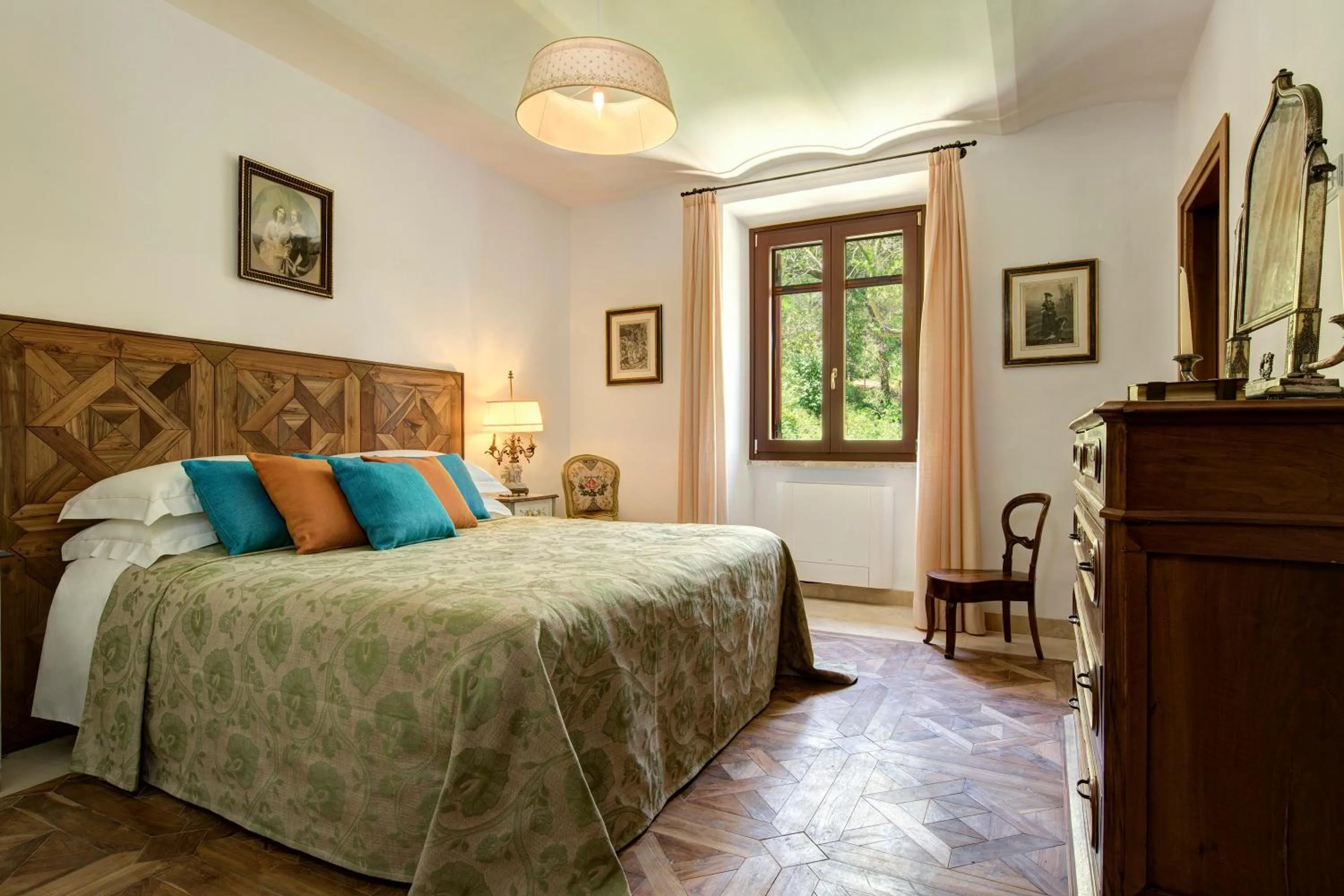 Photo of the whole room, Bed in Borgo Pallavicini Mori