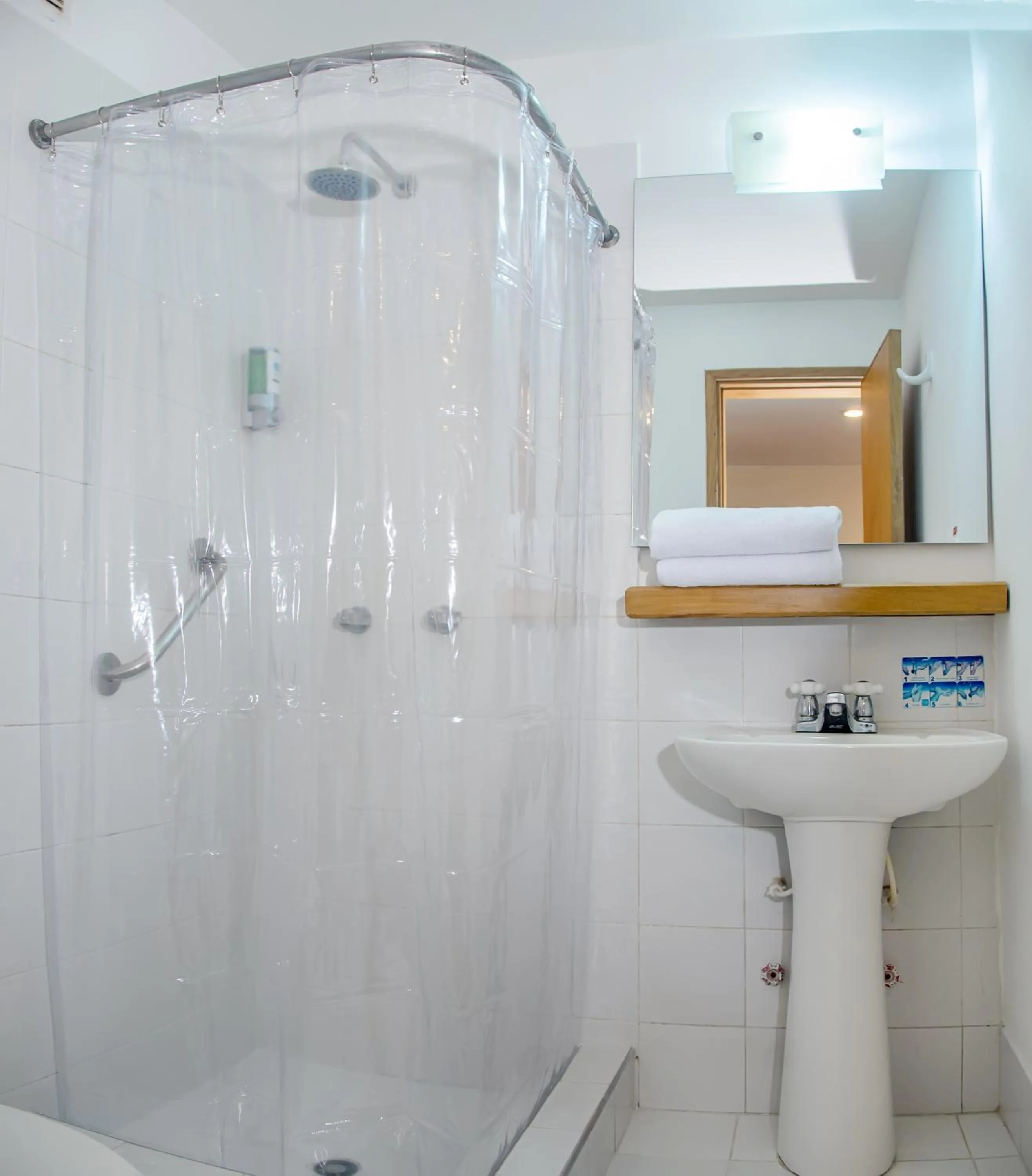 Bathroom in Hotel Be La Sierra