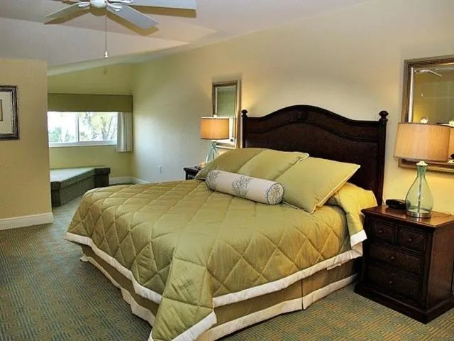 Bedroom, Bed in Casa Ybel Resort