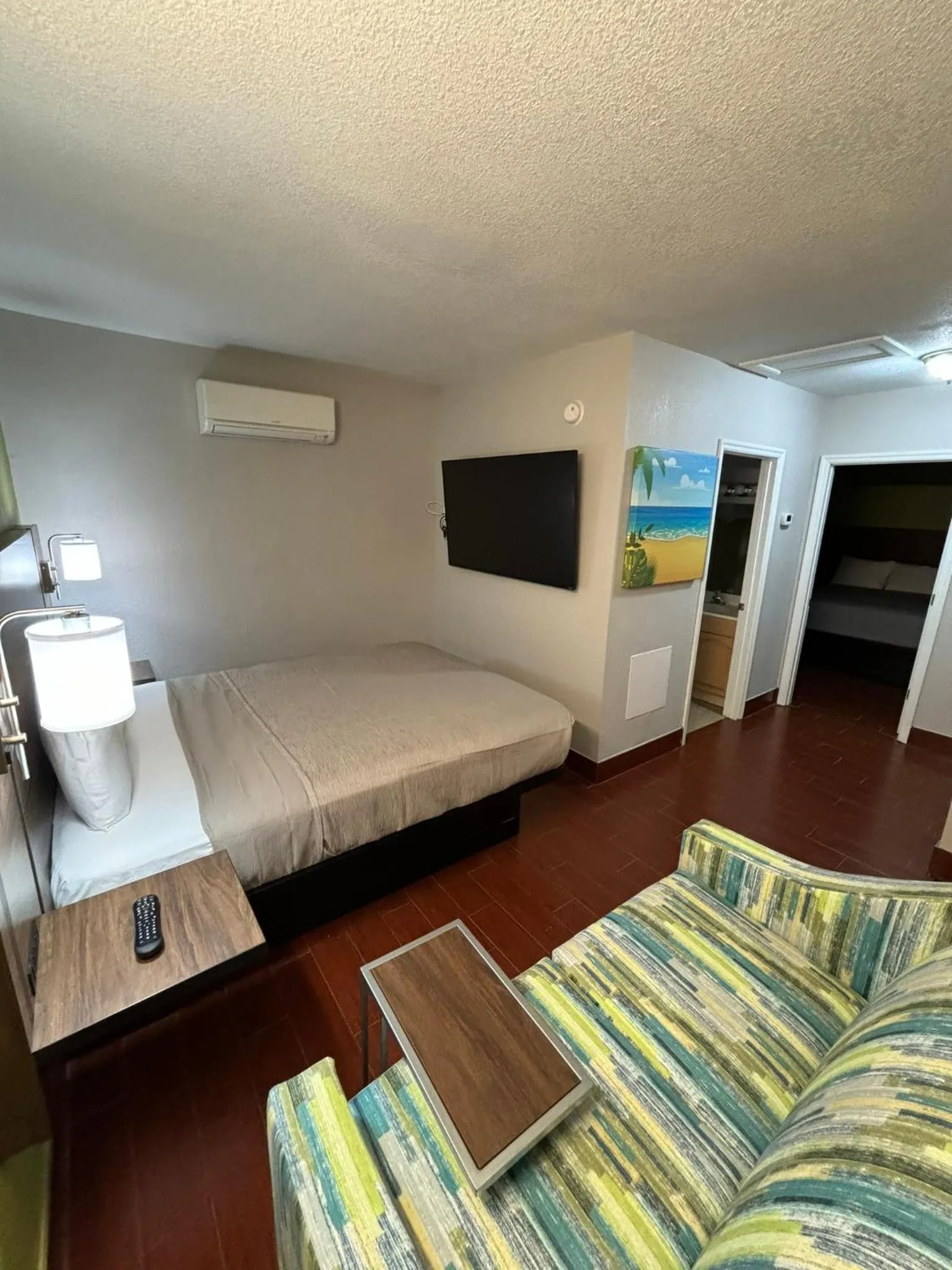 Communal lounge/ TV room, Bed in Travelodge by Wyndham Hotel & Cottages St Augustine - Historic