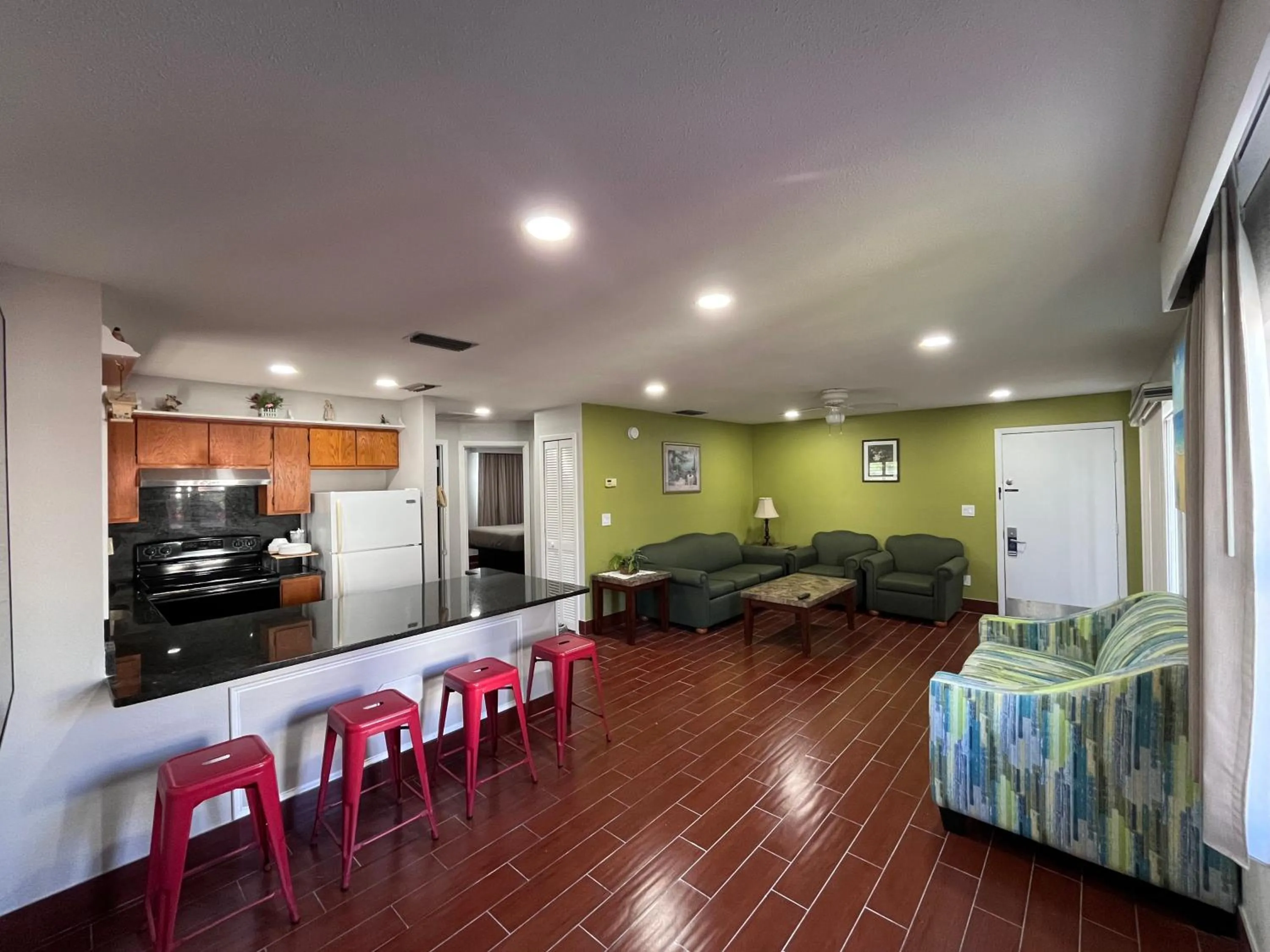 Living room in Travelodge by Wyndham Hotel & Cottages St Augustine - Historic