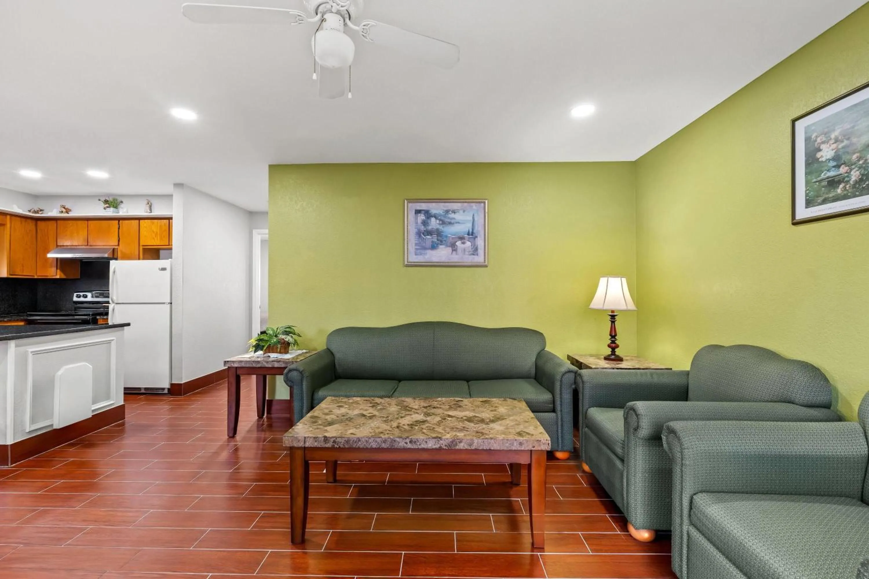 Living room in Travelodge by Wyndham Hotel & Cottages St Augustine - Historic