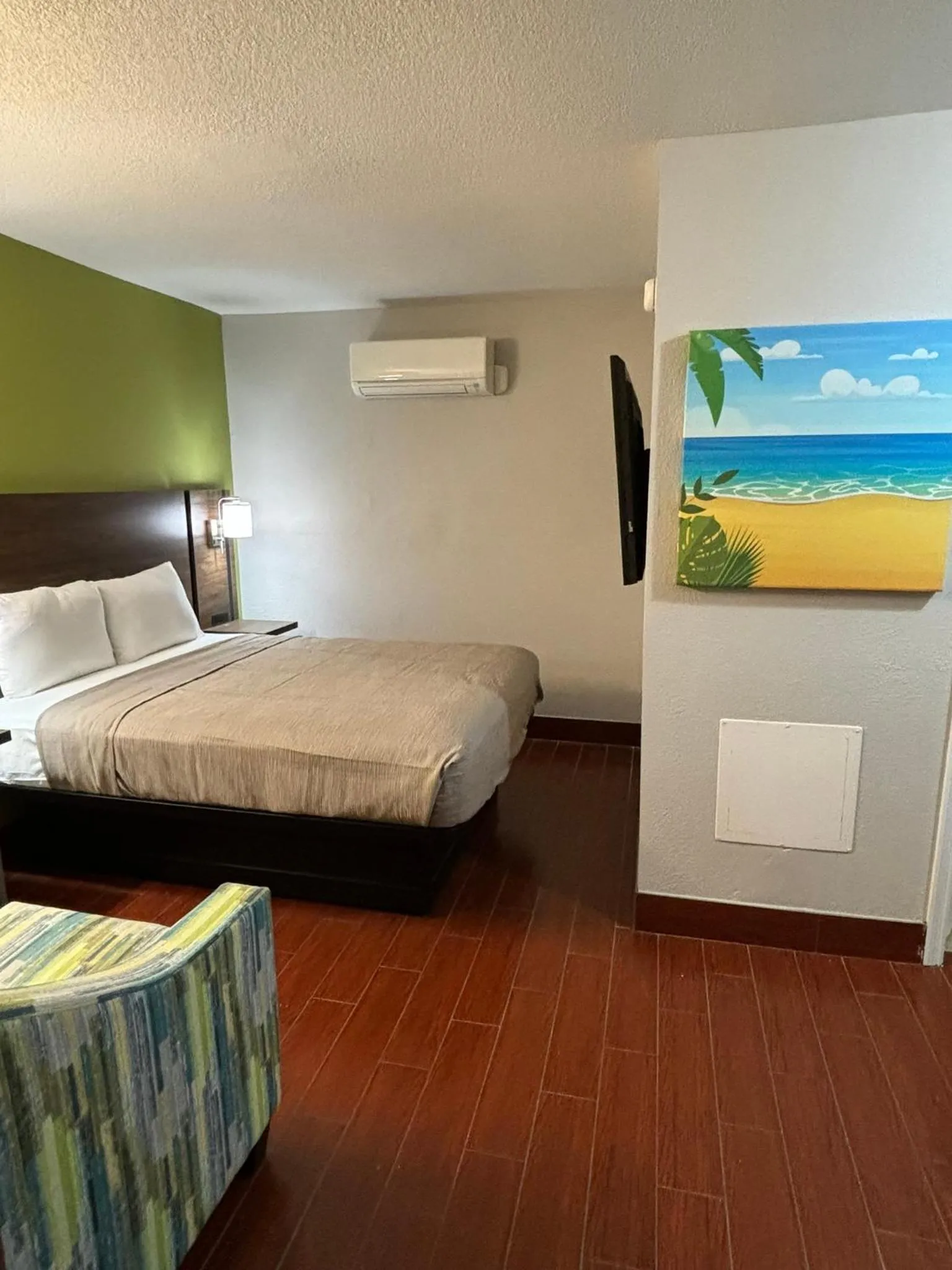 Communal lounge/ TV room, Bed in Travelodge by Wyndham Hotel & Cottages St Augustine - Historic