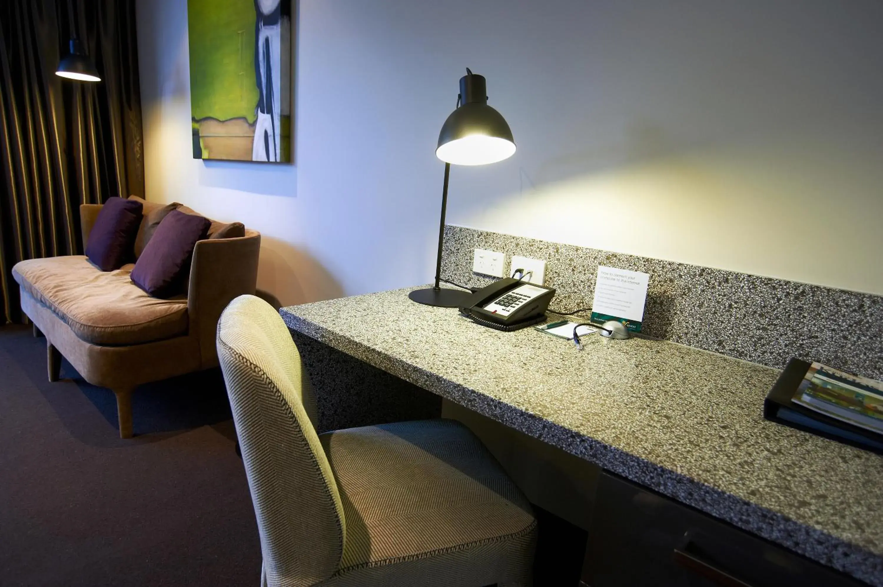 Decorative detail in Corporate Living Accommodation Hawthorn Decorative detail in Corporate Living Accommodation Hawthorn