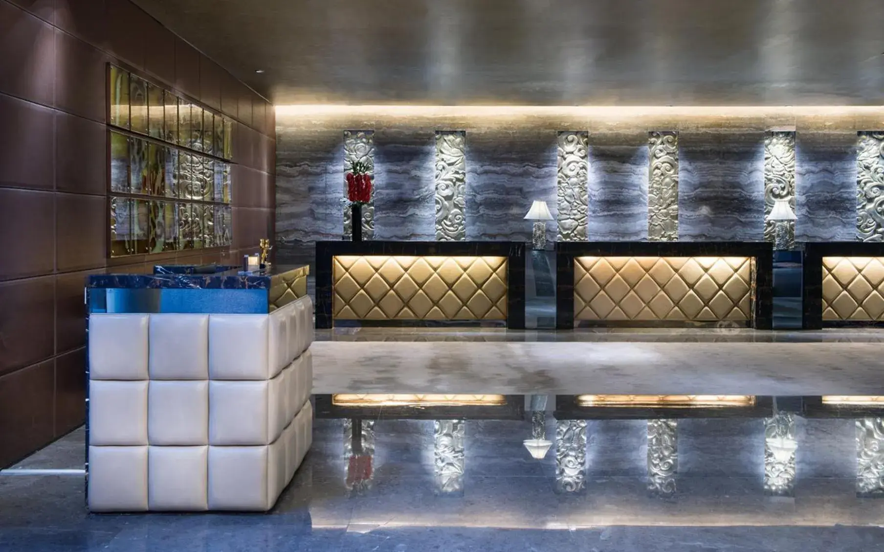 Property building in Crowne Plaza Beijing Chaoyang U-Town by IHG - within 30 minutes to Forbidden City by metro Property building in Crowne Plaza Beijing Chaoyang U-Town by IHG - within 30 minutes to Forbidden City by metro