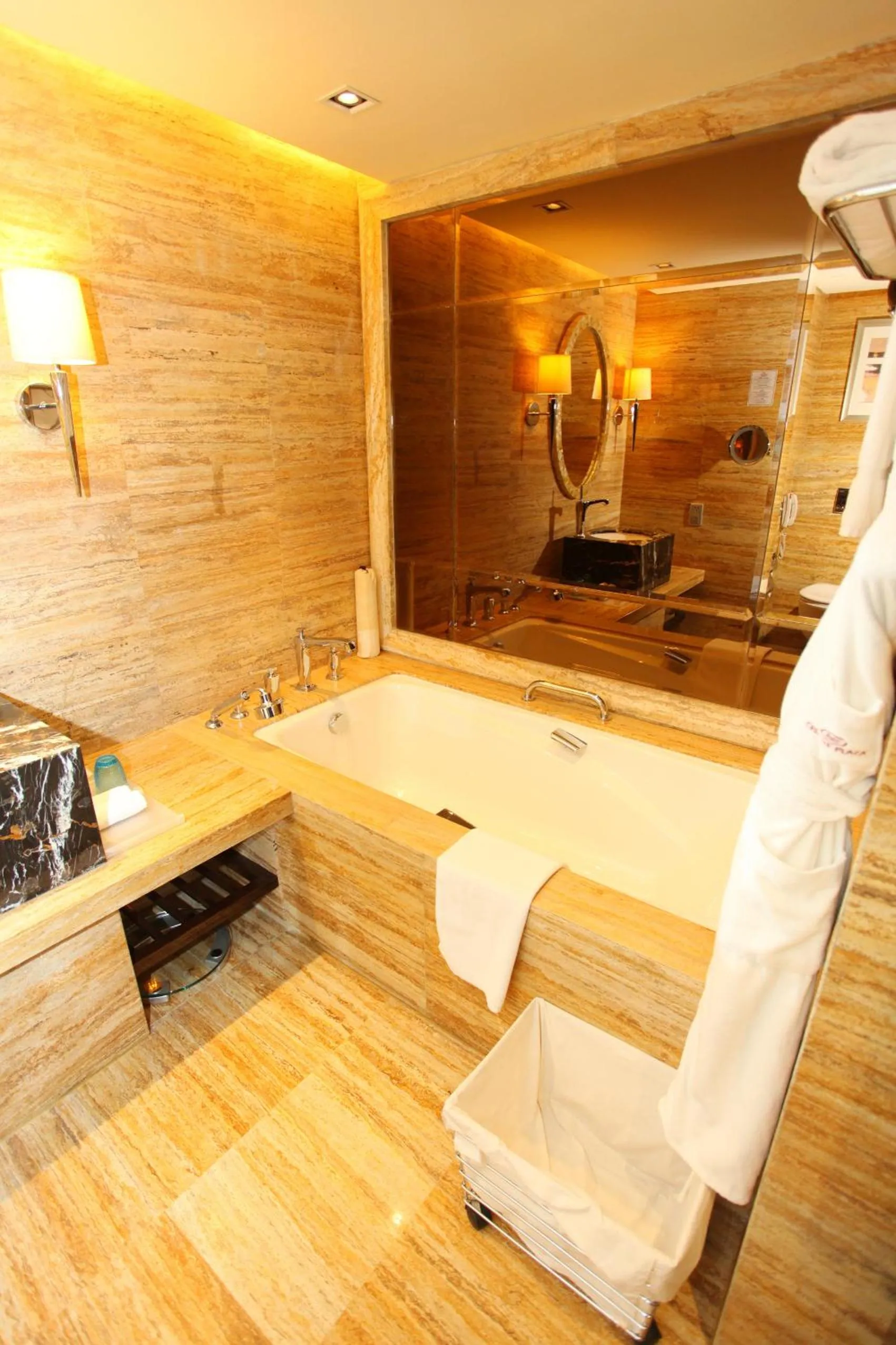 Bathroom in Crowne Plaza Beijing Chaoyang U-Town by IHG - within 30 minutes to Forbidden City by metro