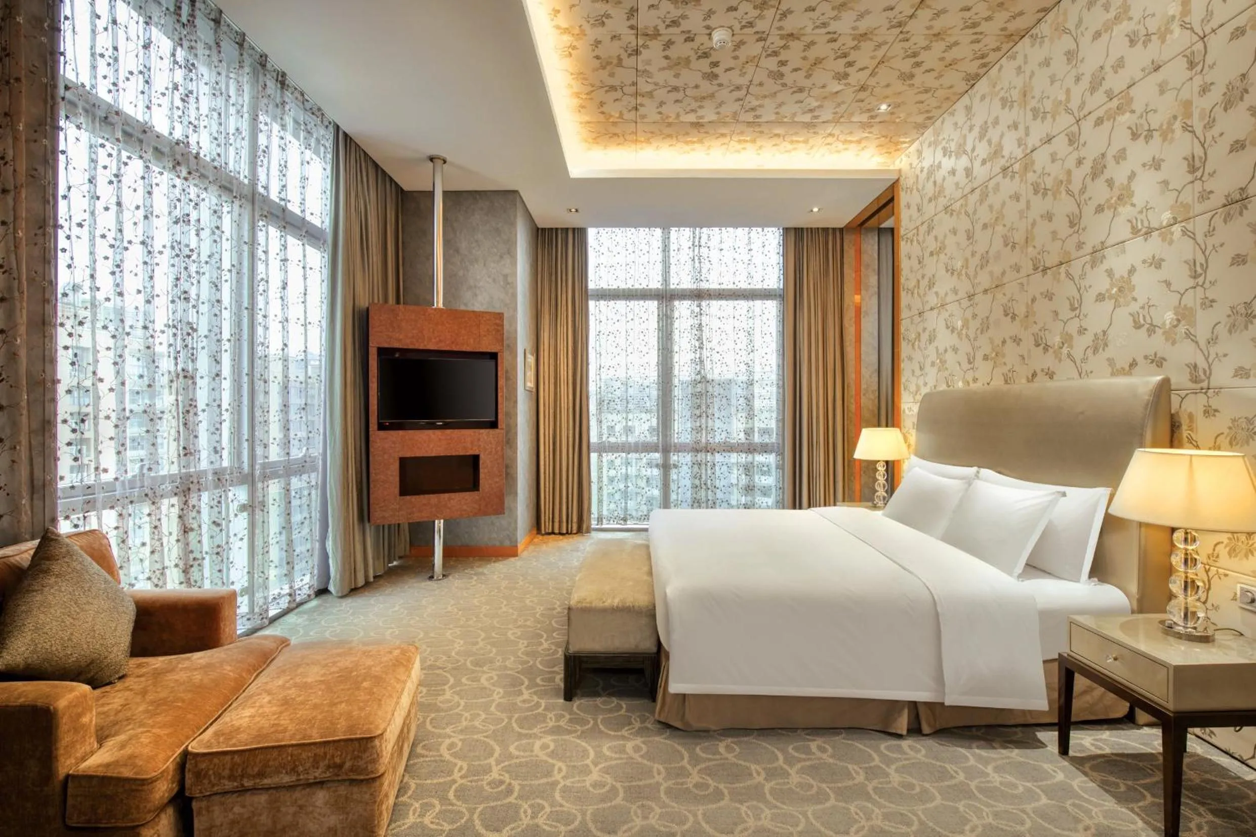 Bedroom, Bed in Crowne Plaza Beijing Chaoyang U-Town by IHG - within 30 minutes to Forbidden City by metro