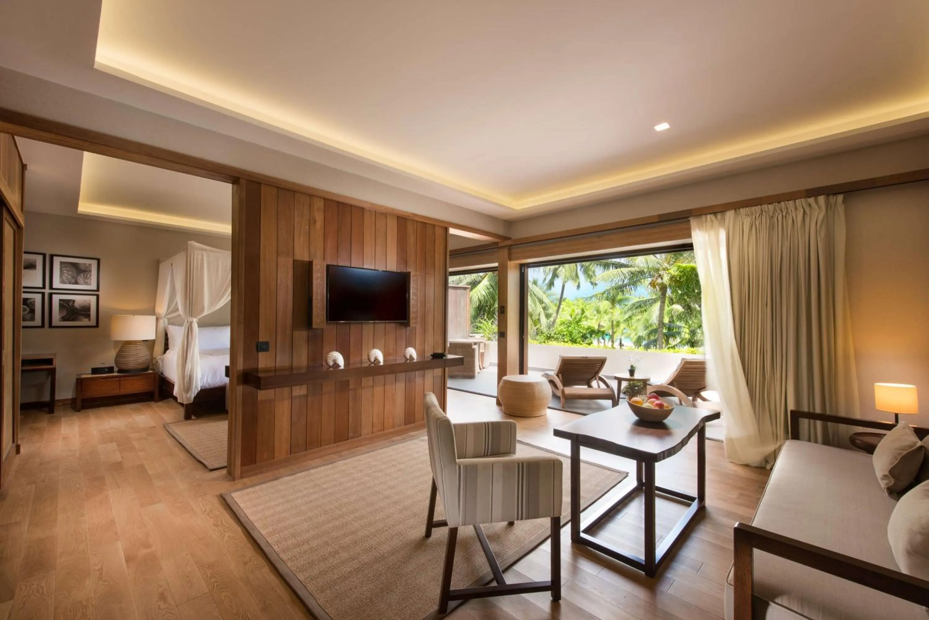 Living room, Bed in Conrad Bora Bora Nui