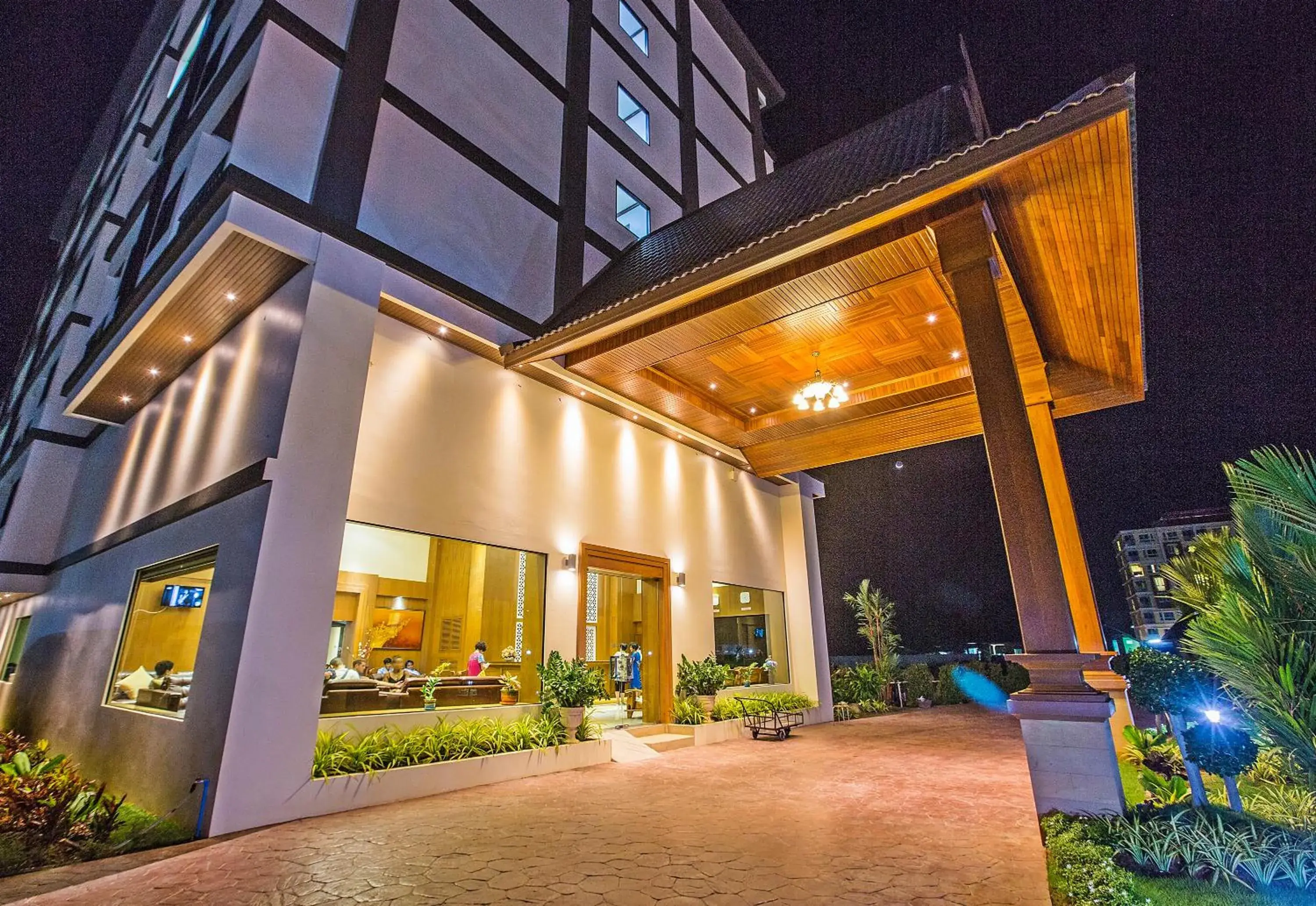 Facade/entrance in Airport Resort Phuket Facade/entrance in Airport Resort Phuket