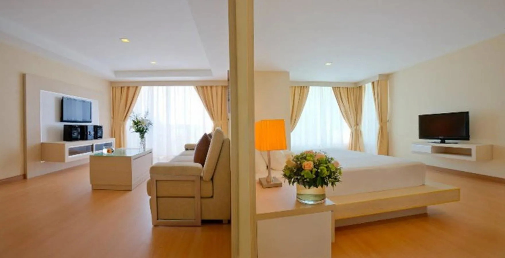 Photo of the whole room, Bed in Blanco Apartment Hotel