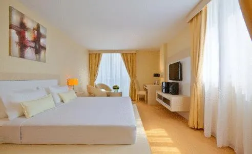 Day, Bed in Jinhold Apartment Hotel