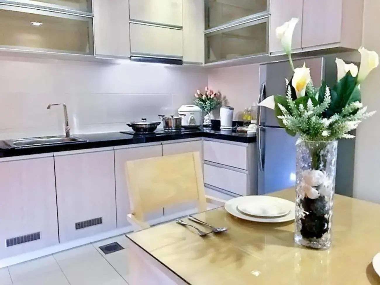 Kitchen or kitchenette in Blanco Apartment Hotel Kitchen or kitchenette in Blanco Apartment Hotel