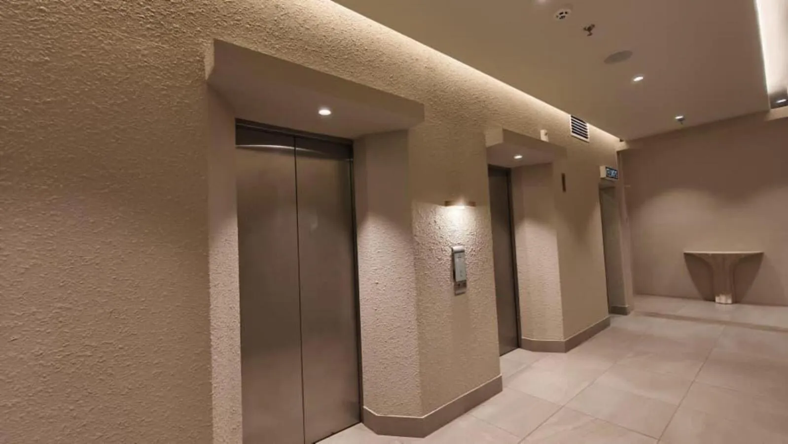 Area and facilities in Blanco Apartment Hotel