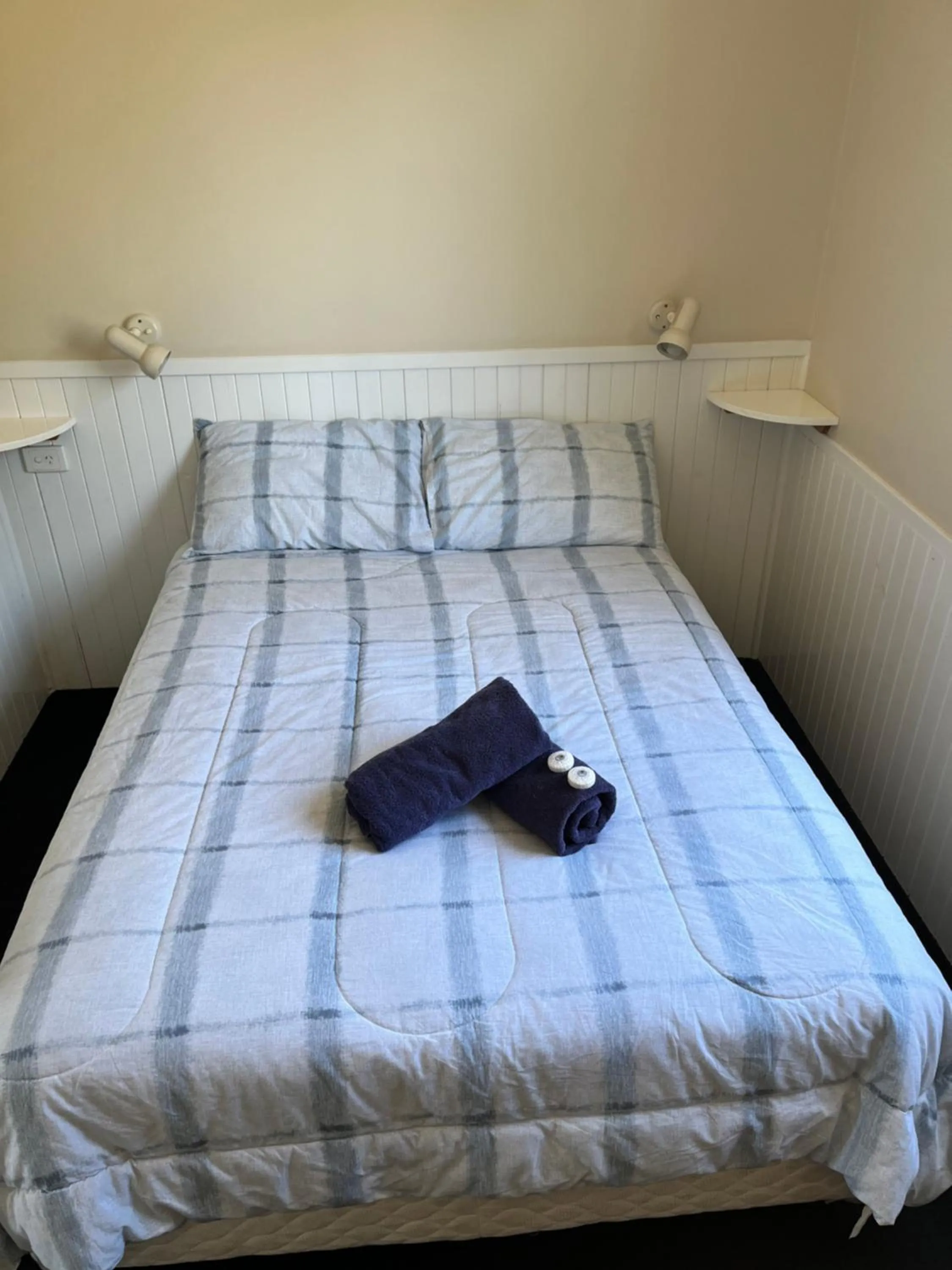 Bed in Barrack Point Holidays